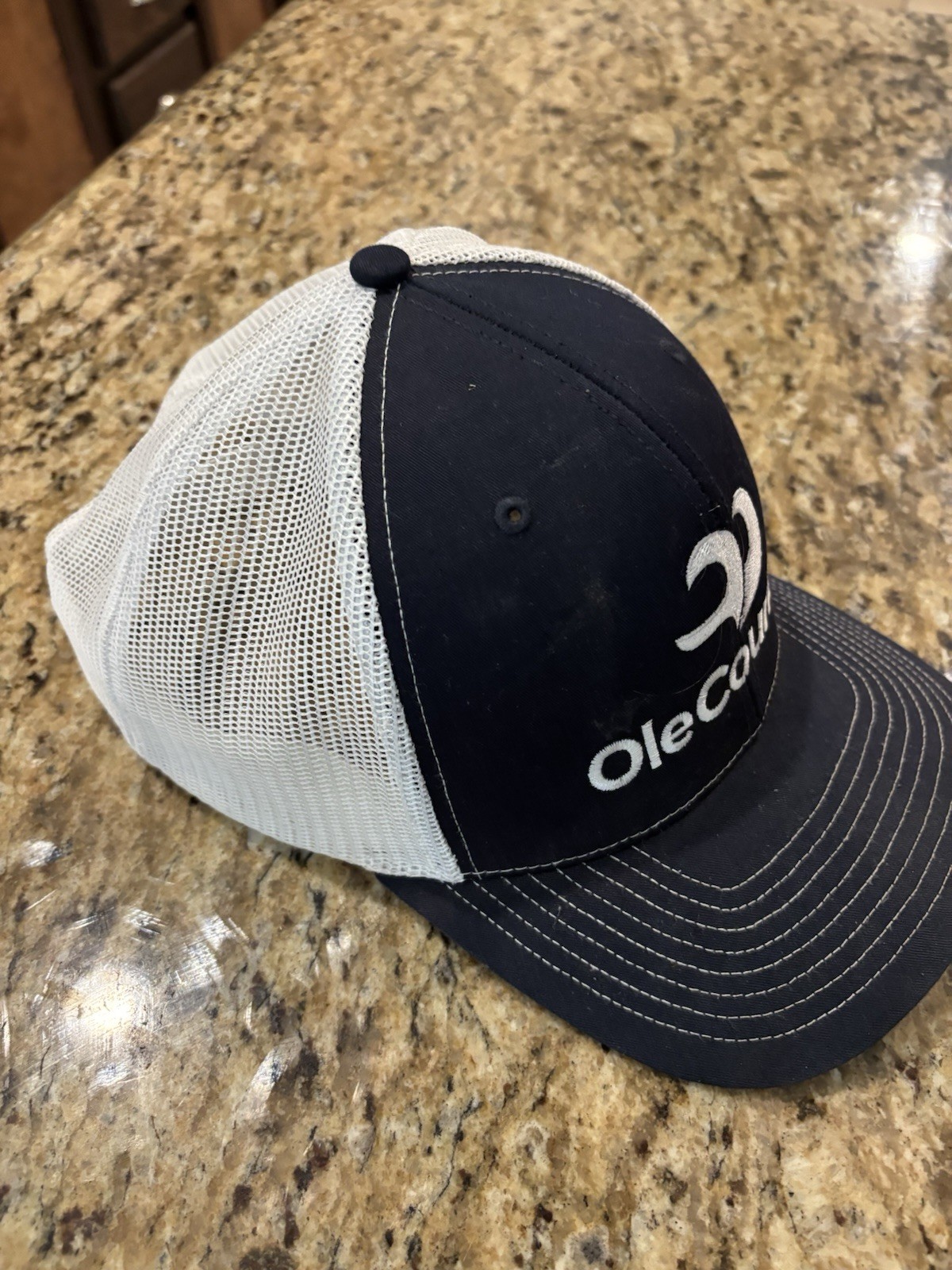 oleCountry Black/White Trucker Hat, Mesh Back, Unisex Adults One Size