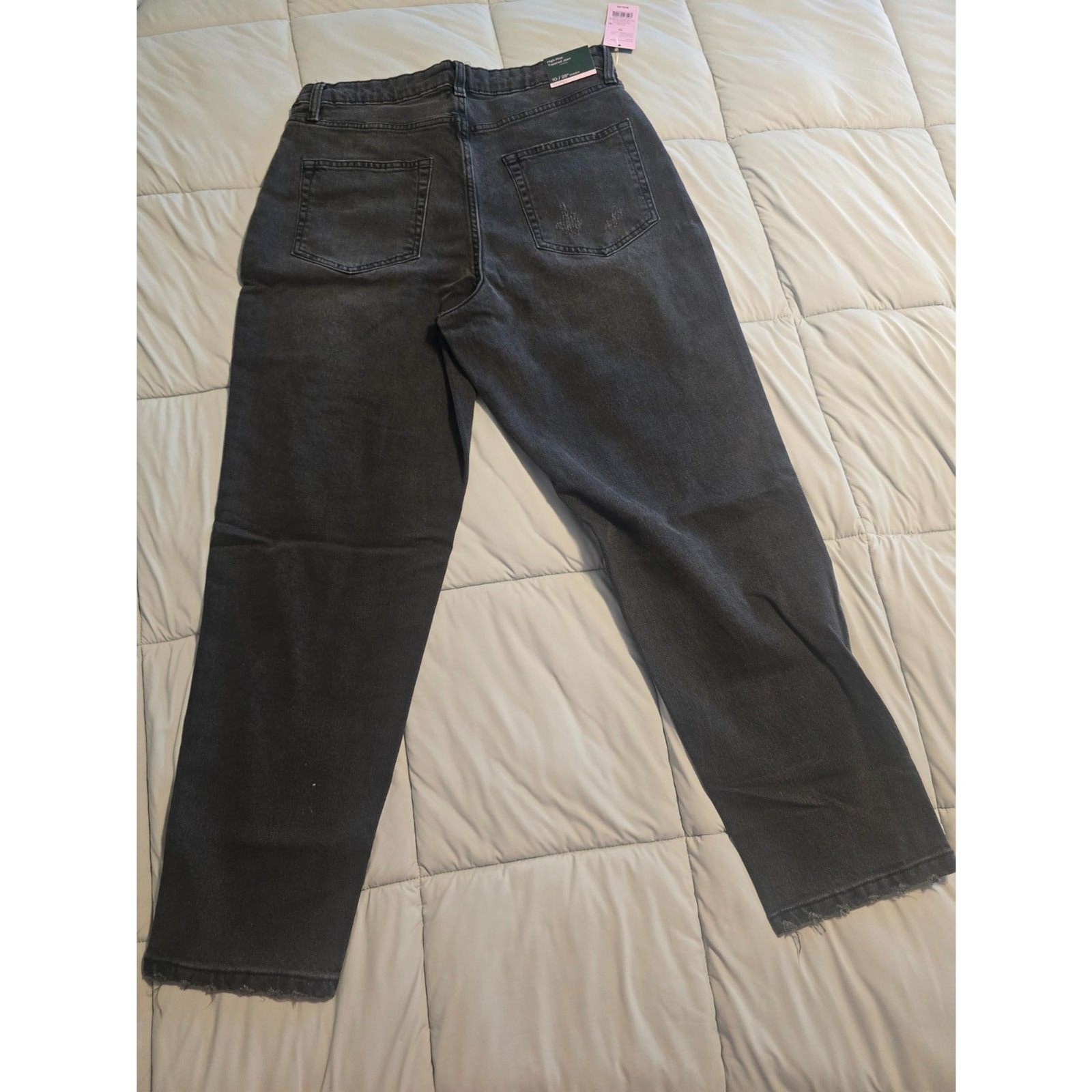 NWT Size 10 Wild Fable Womens High Rise Tapered Jean Black Distressed Easy Rigid
