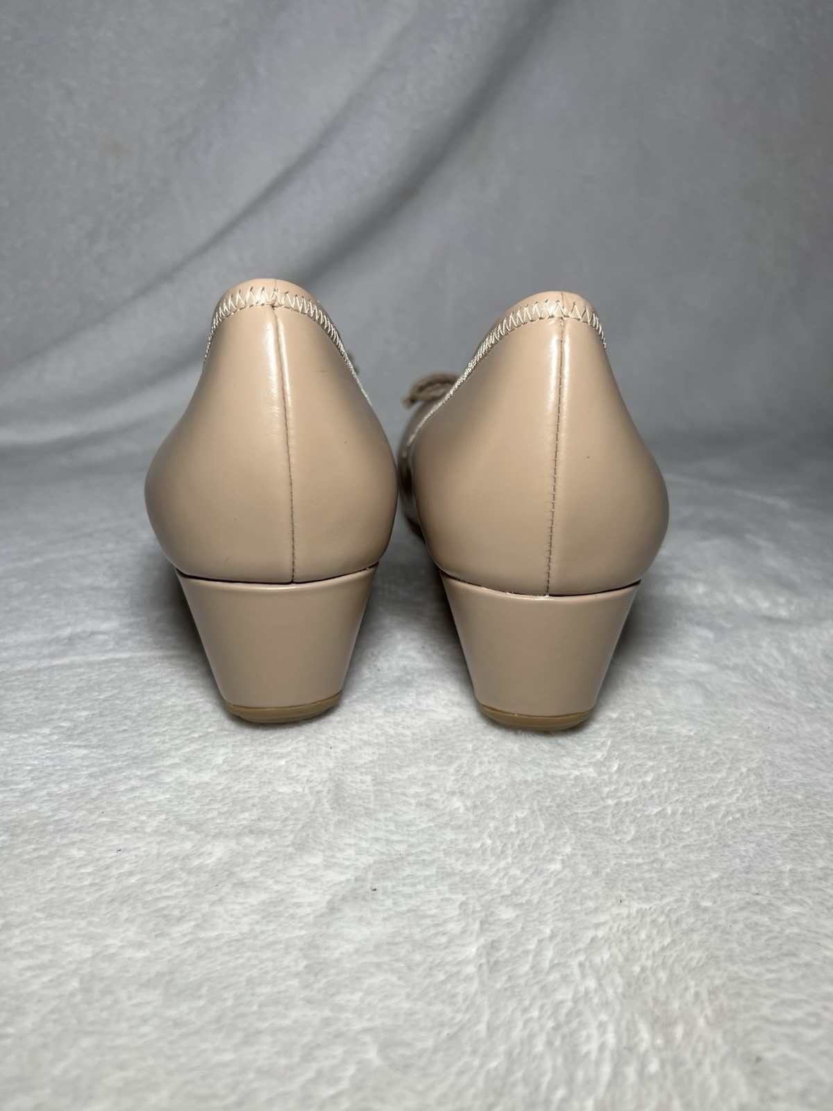 Cole Haan Leather 1 Inch Ballet-Inspired Wedge Pumps Size 8