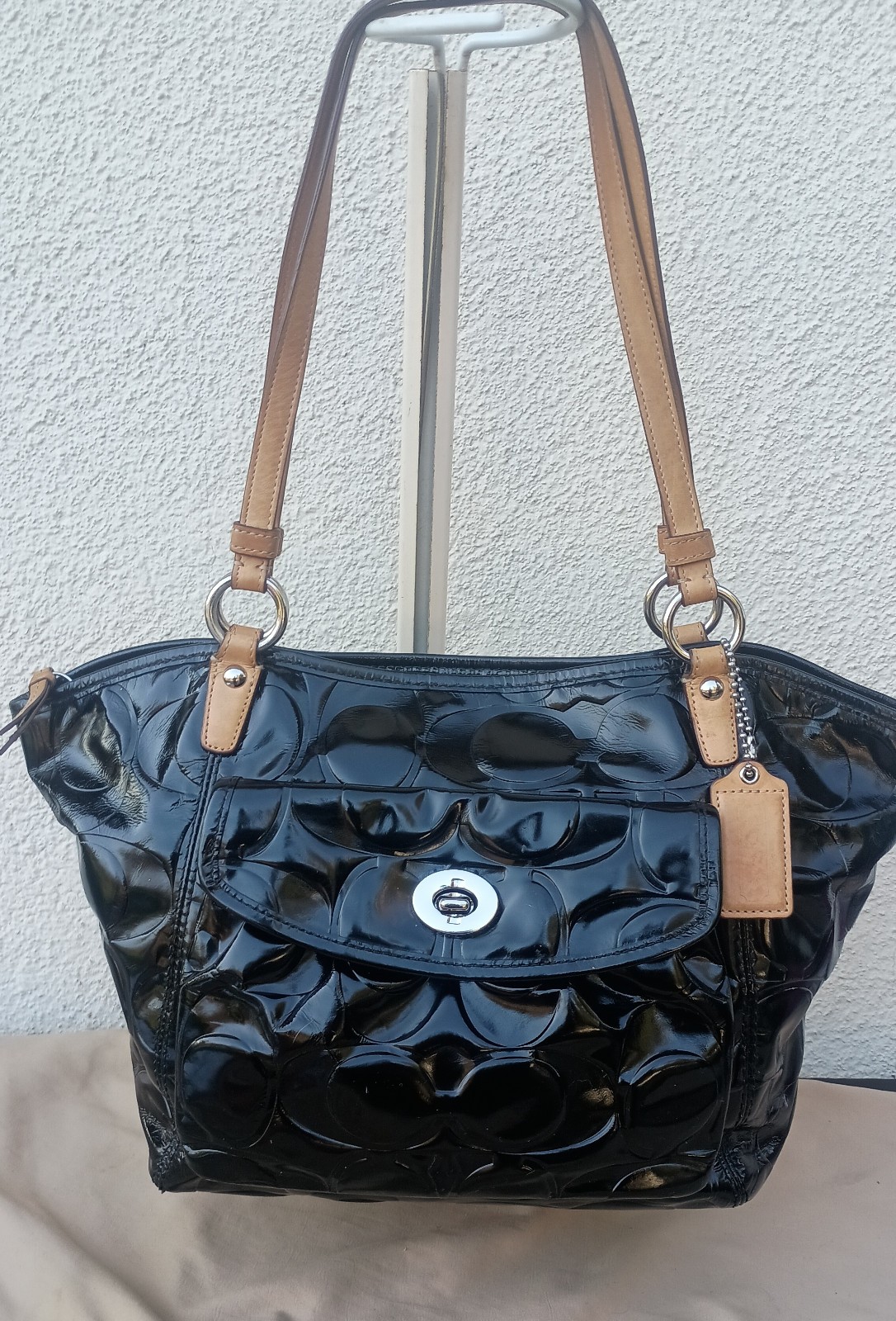 Coach Signature Leah Black Patent Leather Shoulder Handbag A1073-F14663