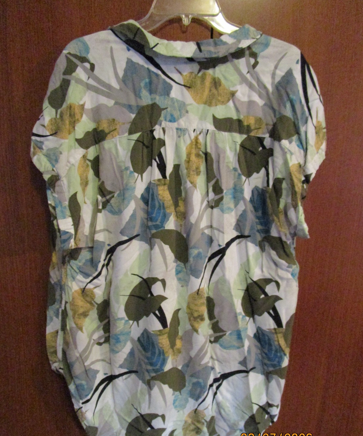 Evri Pullover Tunic Top V Neck Sz 2X 100% Rayon Bust 53 Length 33 in
