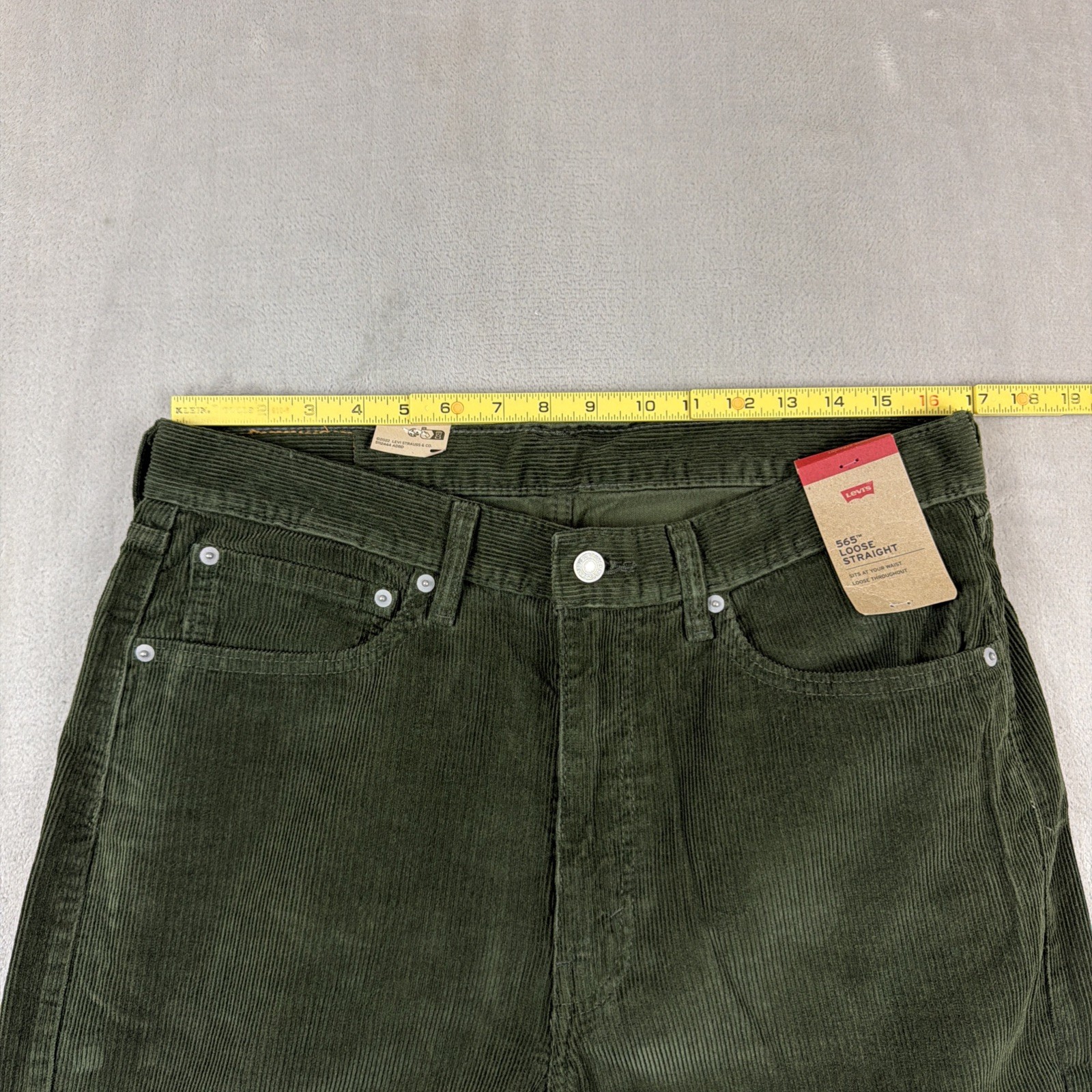 Levi’s 565 Loose Straight Corduroy Jeans Men’s Size 34×32 Olive Green Y2k Cotton