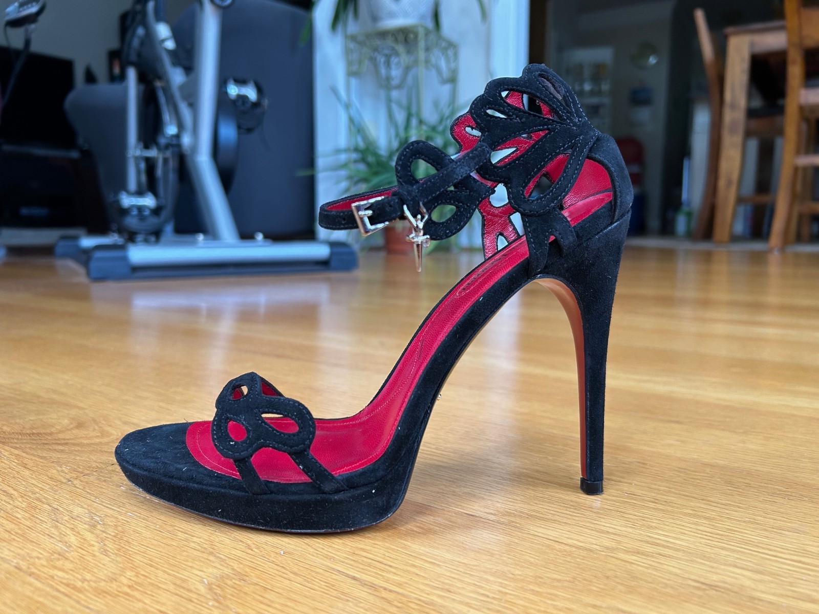 CESARE PACIOTTI Black Suede Butterfly Laser-Cut Sandals SZ 8.5 IT 38.5 Good &Box