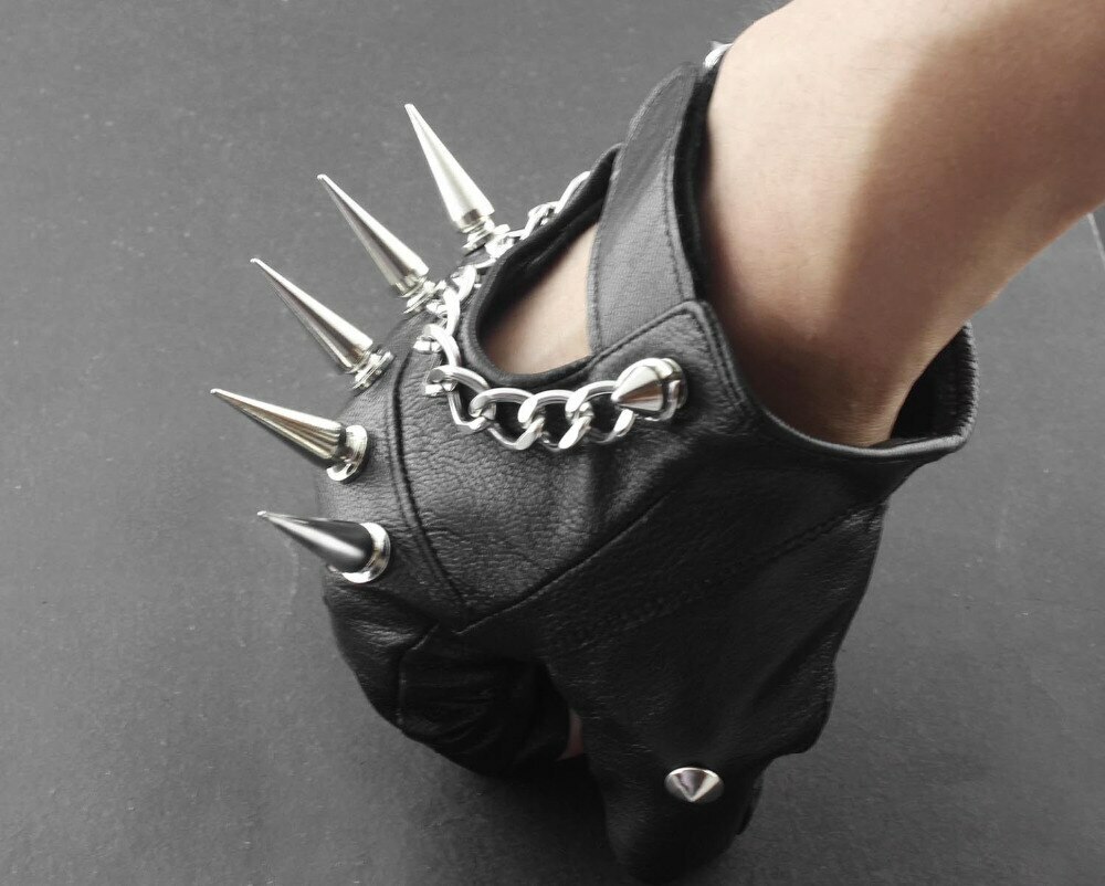 New Rivet Spike Punk Rocker Driving Motorcycle Biker Leather Fingerless Gloves