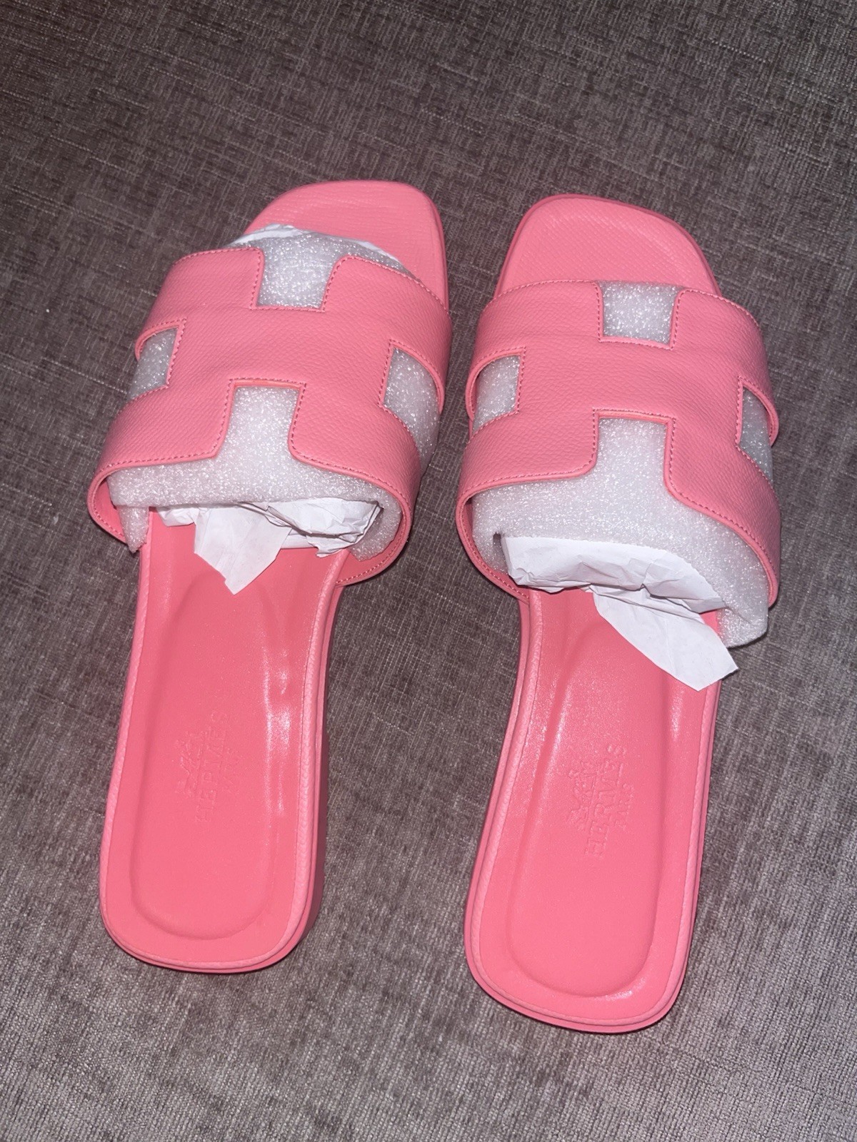 Hermès Women’s Pink Slide Sandals Logo Accent Slip-On Solid Casual EU 38