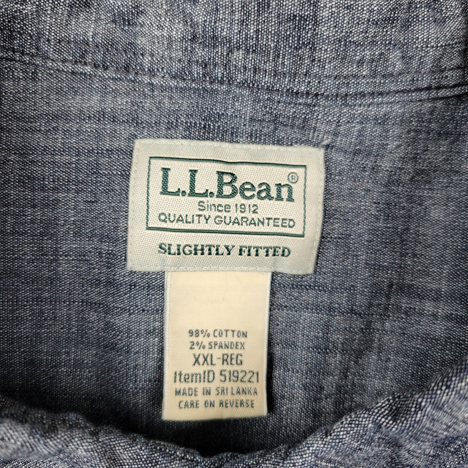 LL Bean Chambray Shirt Mens 2XL Blue Long Sleeve Pocket Slightly Fitted Stretch