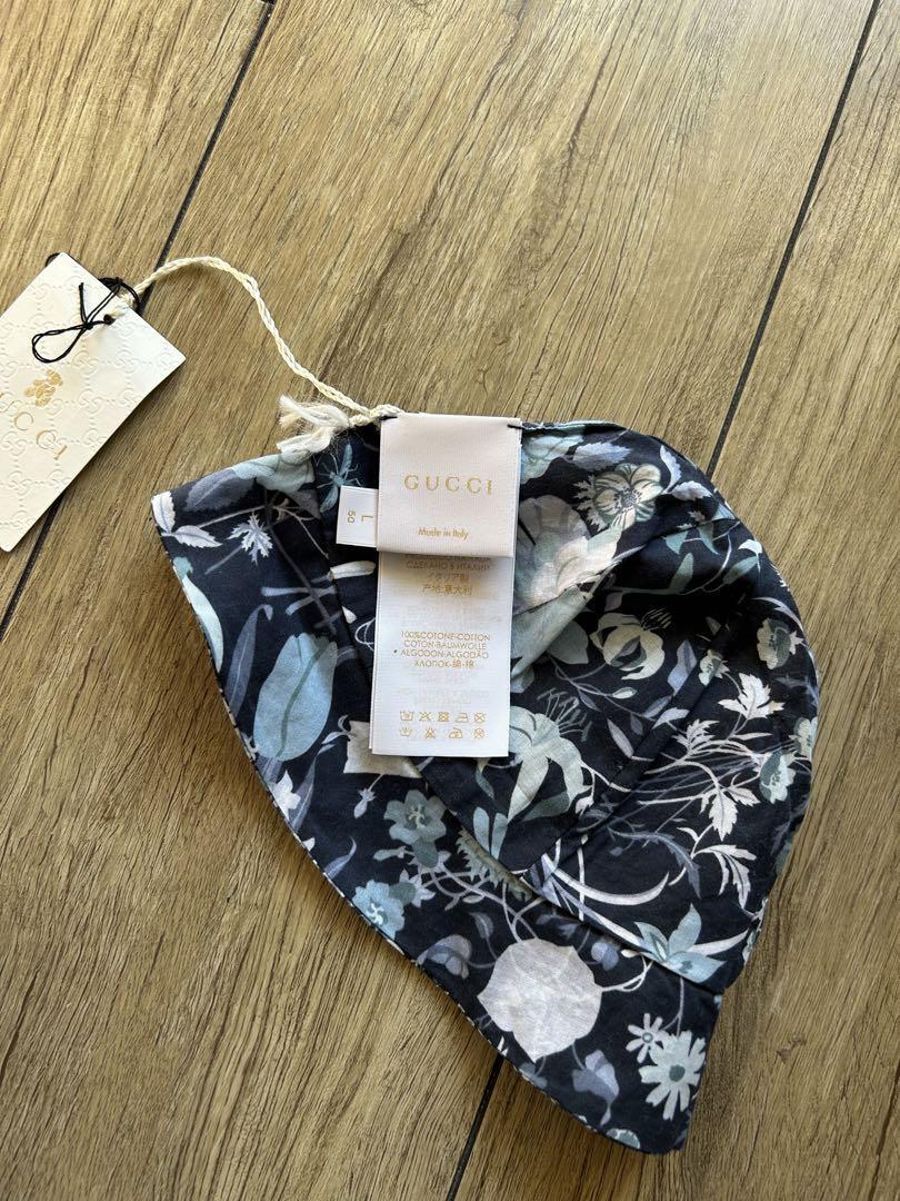 GUCCI Baby Beanie Reversible 100% Cotton Navy Flower Size: L 50cm/ 19.7 in.