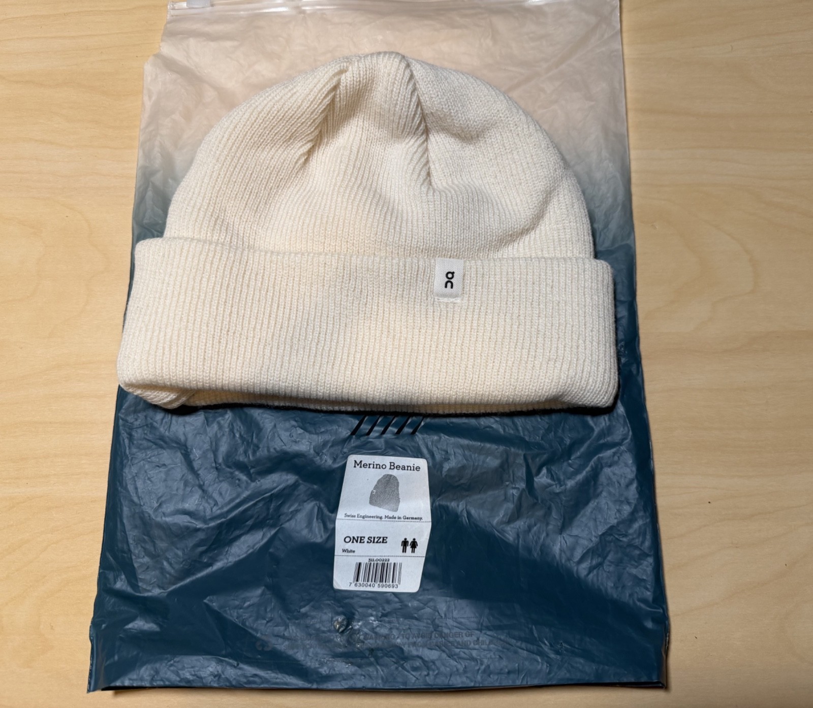 On Merino Wool Beanie – One Size – Brand New