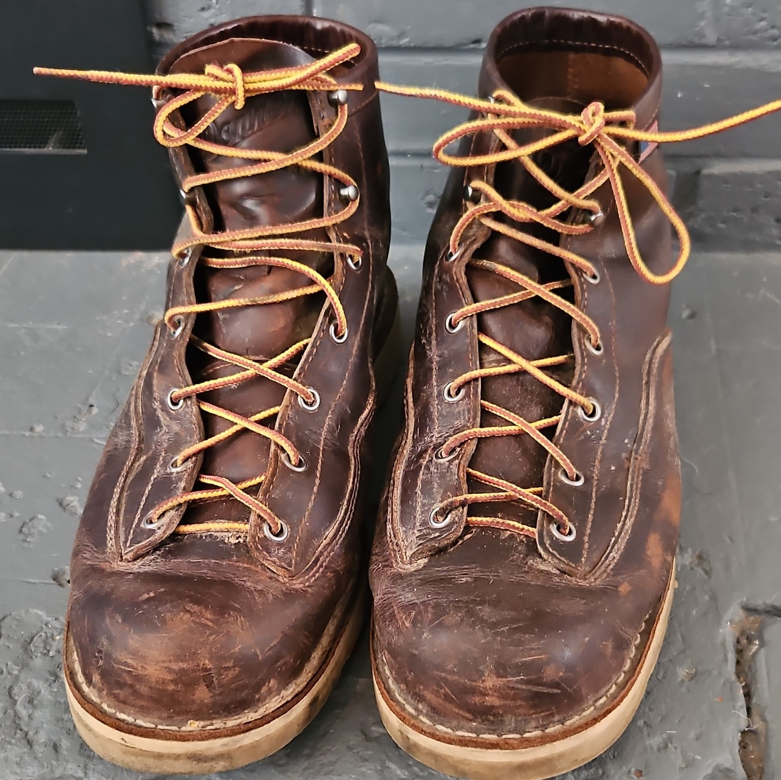 Danner Men’s Brown Leather Work Boots sz 13 wide Round Toe Lace-Up US 13 EE EH