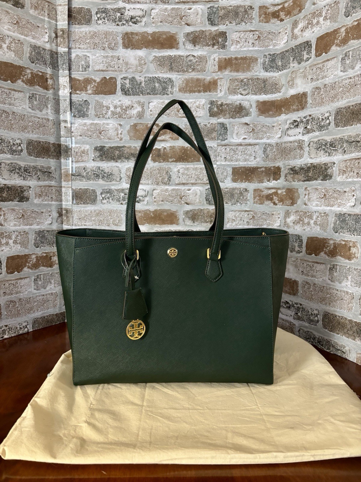NWT Tory Burch Robinson Saffiano Pine Green Large Handbag W/Dust Bag (nonsmkr)