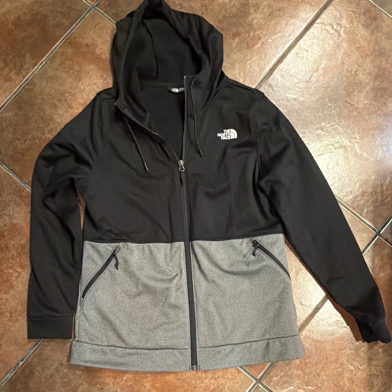 The North Face Apex Women’s Full Zip Fleece Hoodie Black/Gray Colorblock L/G