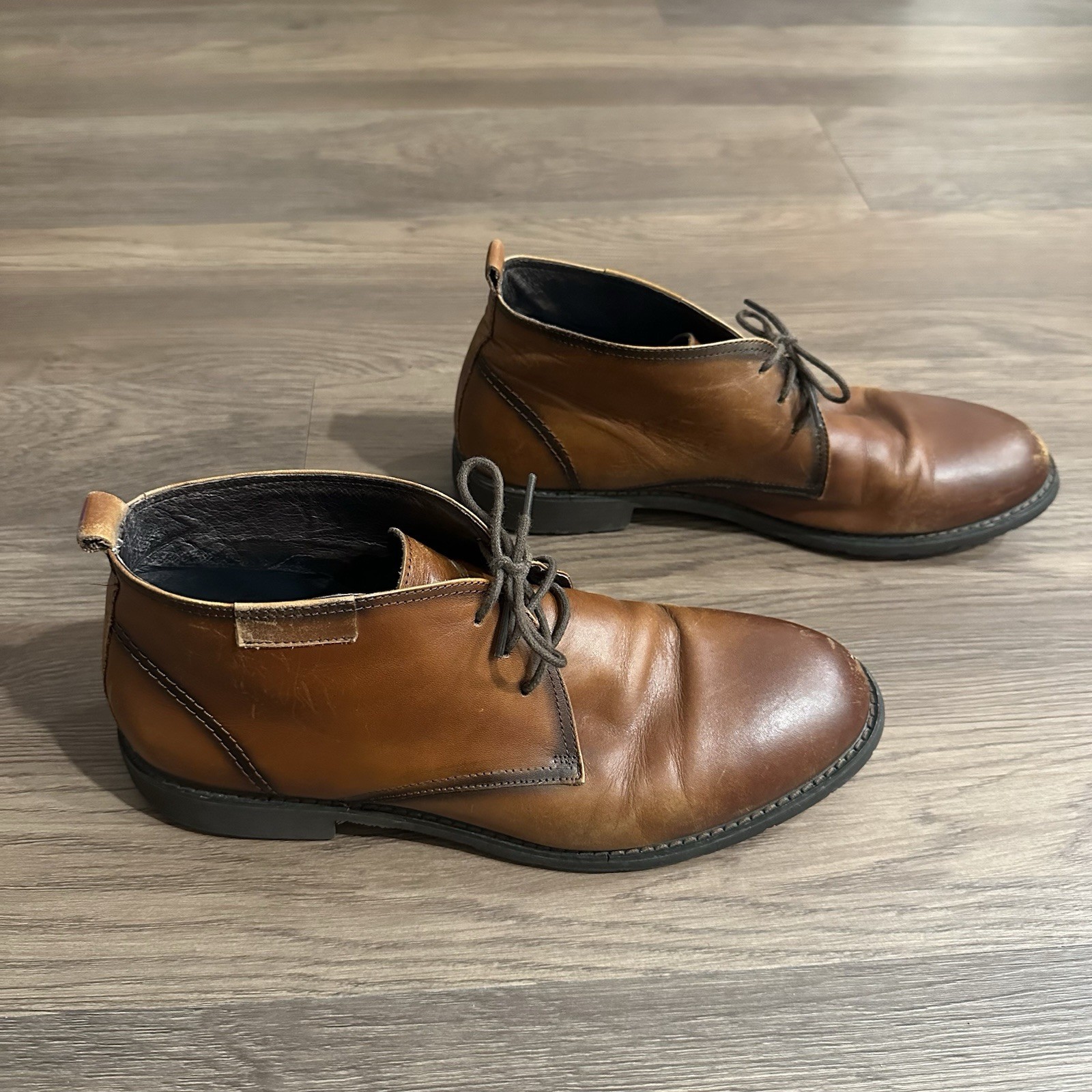 Brown Lace Up Hart Schaffner Marx Chukka Boots/Shoes. Men’s size 10.5