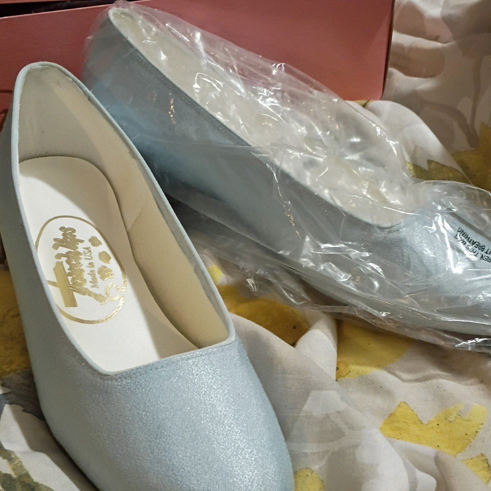 Touch Ups Women’s Blue Glitter Block Heel Pumps Slip-On Closed Toe US 7 W
