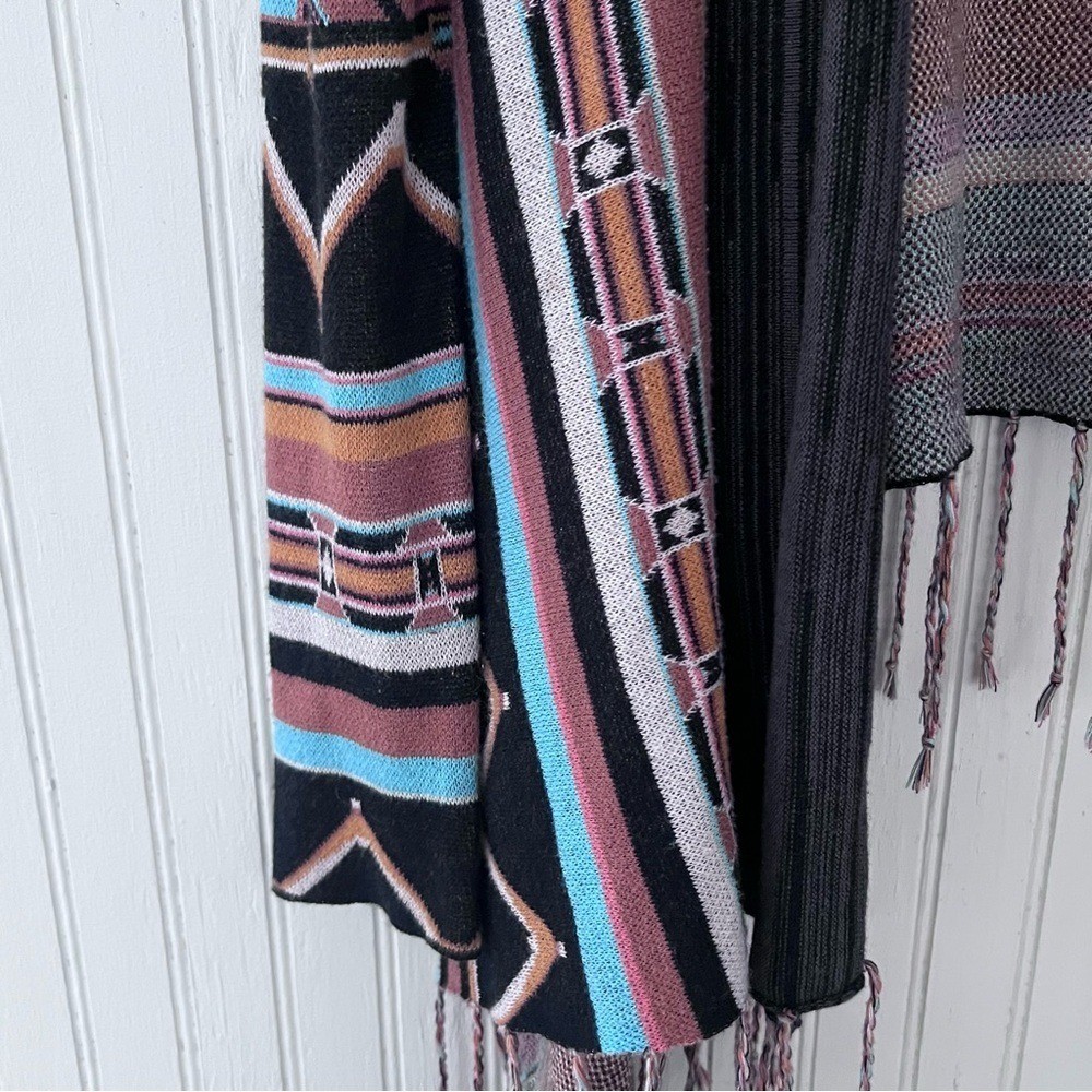 Billabong Southwestern Open Front Patterned Cardigan Fringed Hem Boho Azteck M