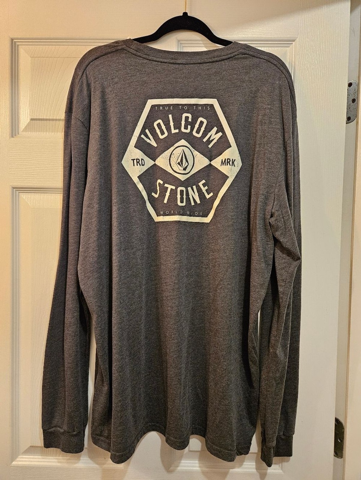 Volcom Men’s Long Sleeve Tee – Charcoal Gray with White Logo