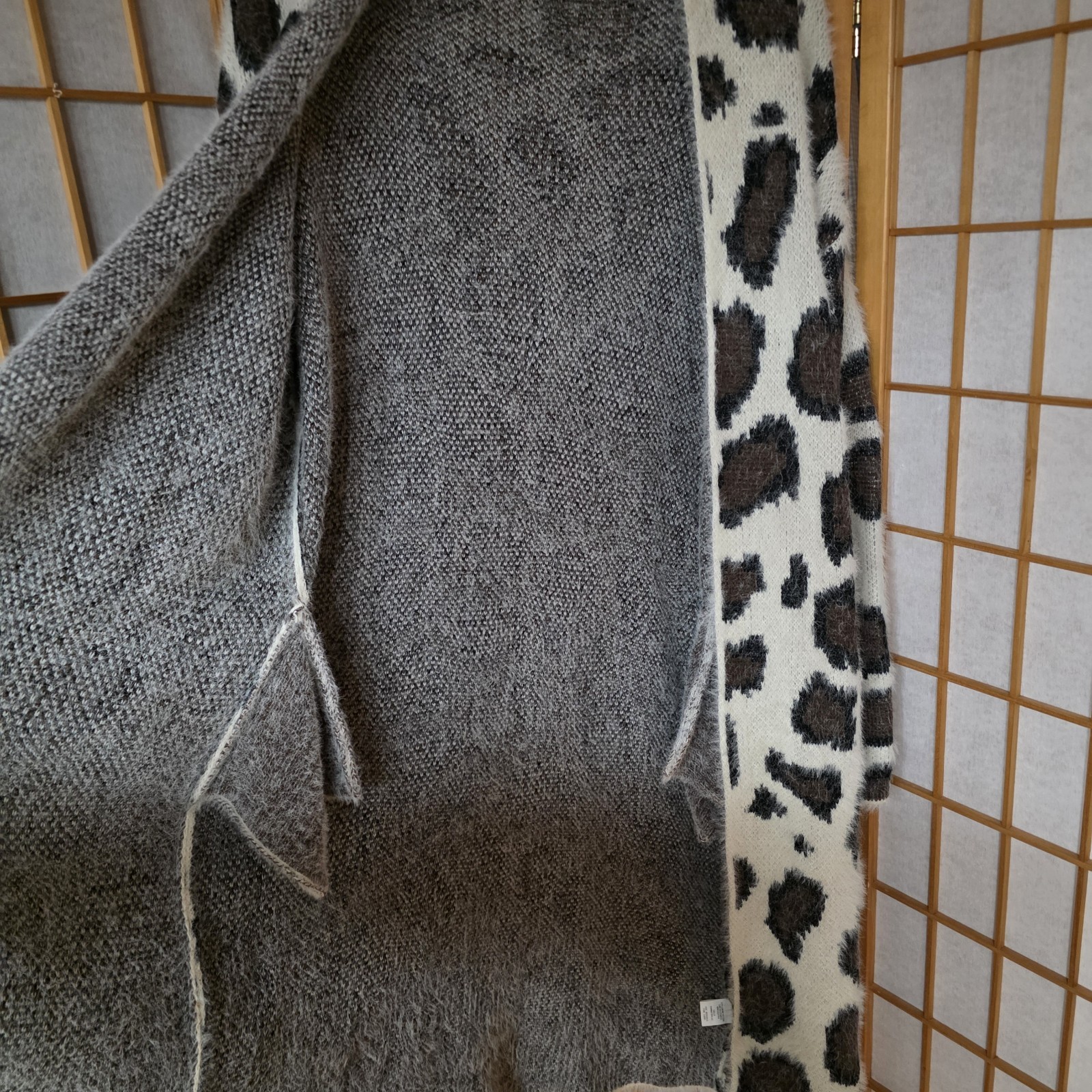 Davi & Dani Cardigan Sweater Womens Lg Open Front Animal Print Fuzzy Longline