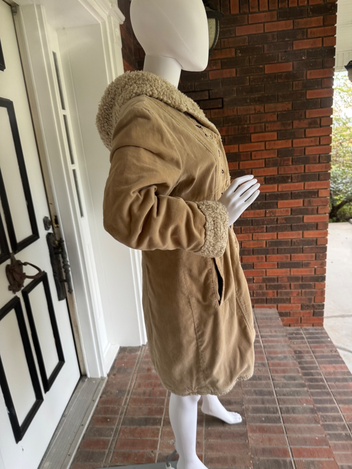 STATIC SIZE LARGE Cotton Beige Hooded Quilted Lining Button Up Embroidery