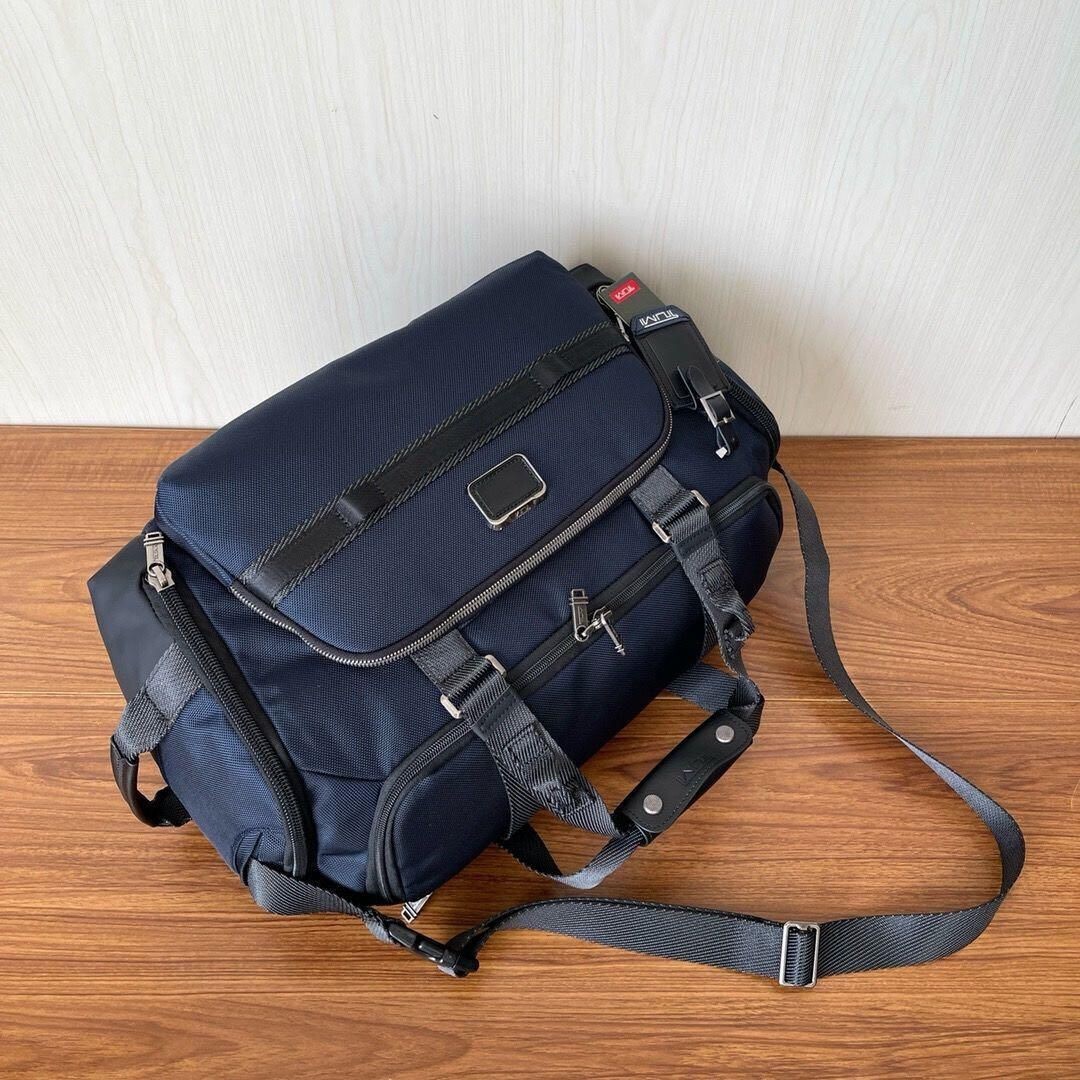 NEW TUMI Alpha Bravo MASON DUFFEL 232722 Navy Blue Bag Boston Bag Golf Bag
