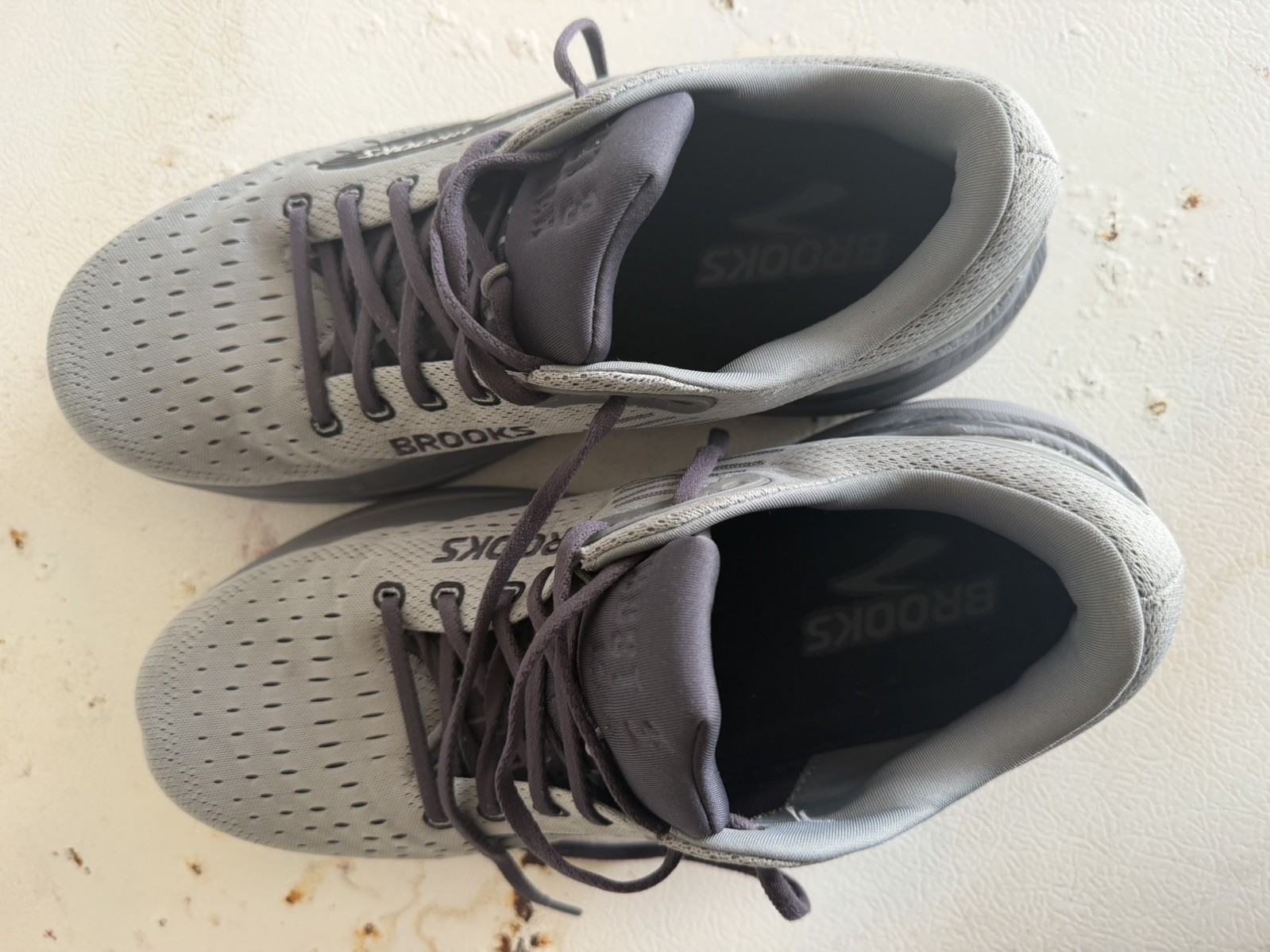 Brooks Ghost Max 3 Men’s Size 12 Medium (D) Running Shoes Gray