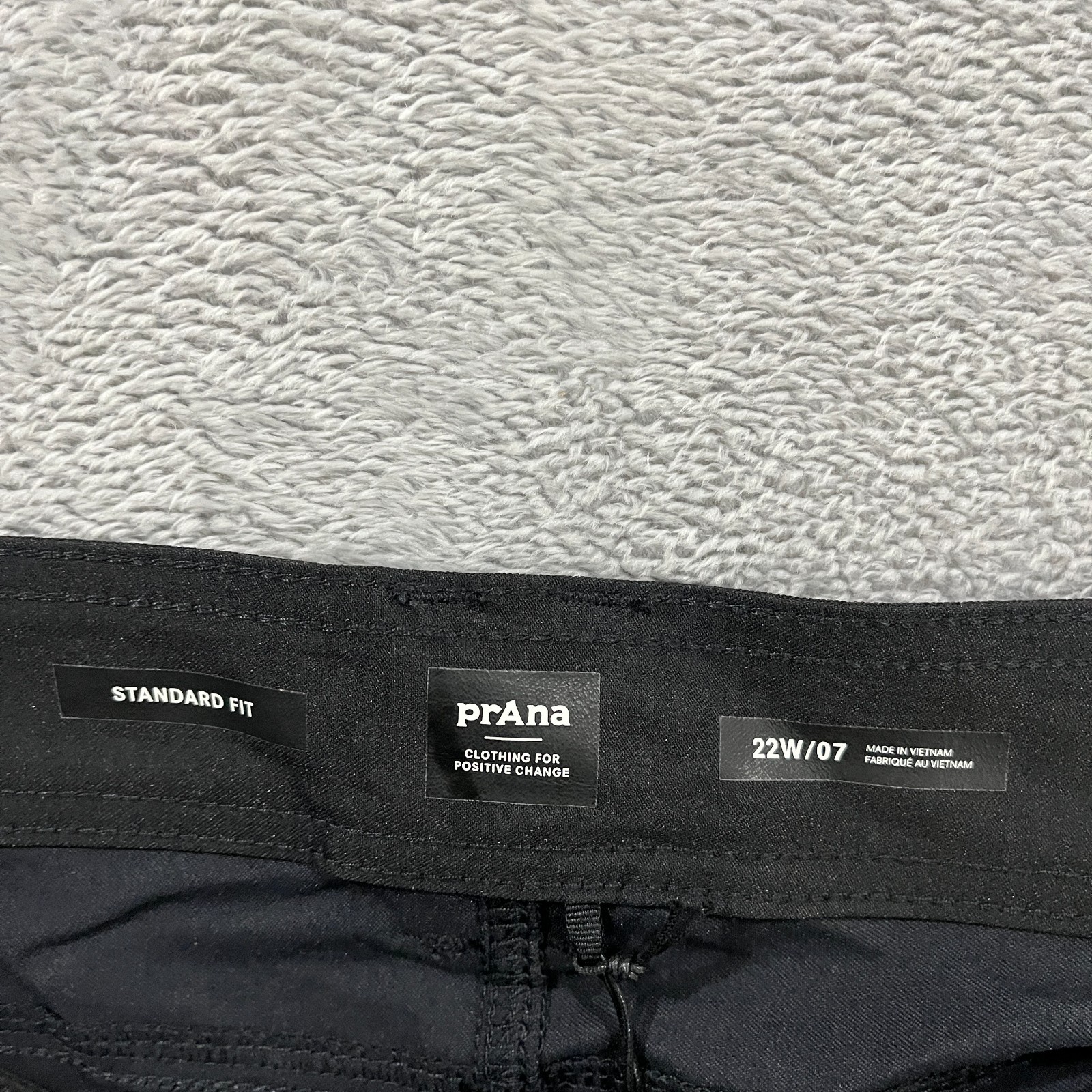 Prana Halle Plus II Shorts Womens 22W Black Standard Fit Moisture Wicking Hiking