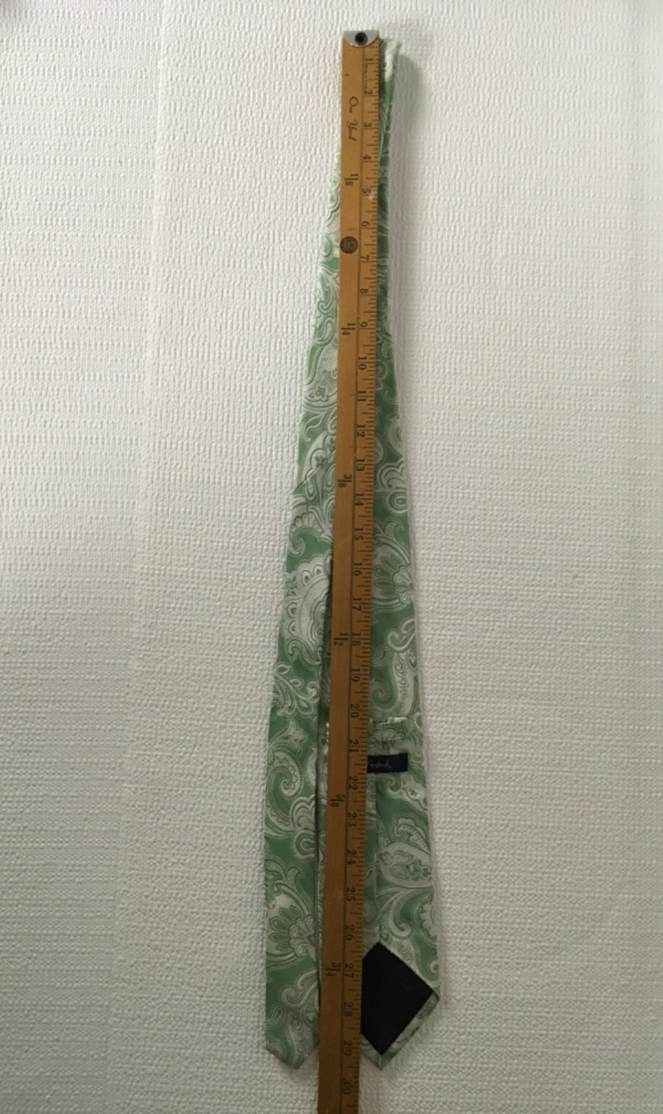 Paul Fredrick Neck Tie Green Silver Paisley 100% Silk 3.25 in Wide 59 in Long