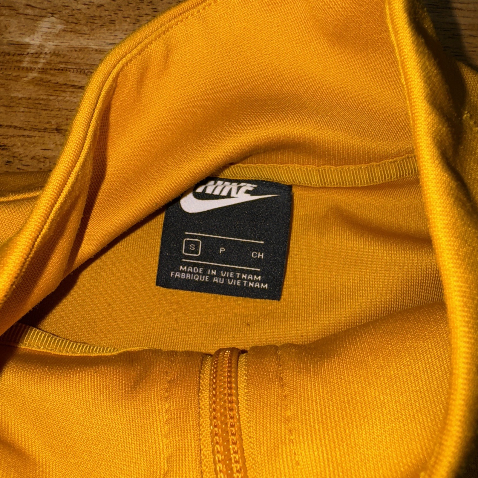 Nike Tribute Track N98 Jacket Golden / Mustard AR2244 711 Mens size S 2019