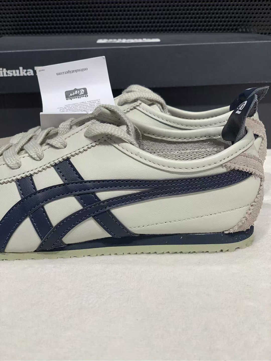 New Onitsuka Tiger Mexico 66 BIRCH PEACOAT Unisex Classic Sneaker 1183C102-200
