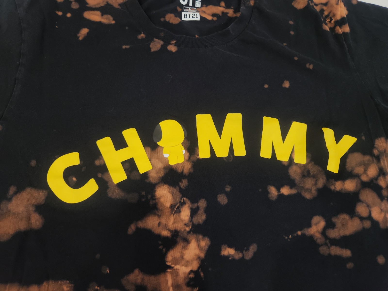 UT Uniqlo X BT21 Chimmy Park Jimin BTS Men’s Size L T-Shirt Bleach Tie Dye Used