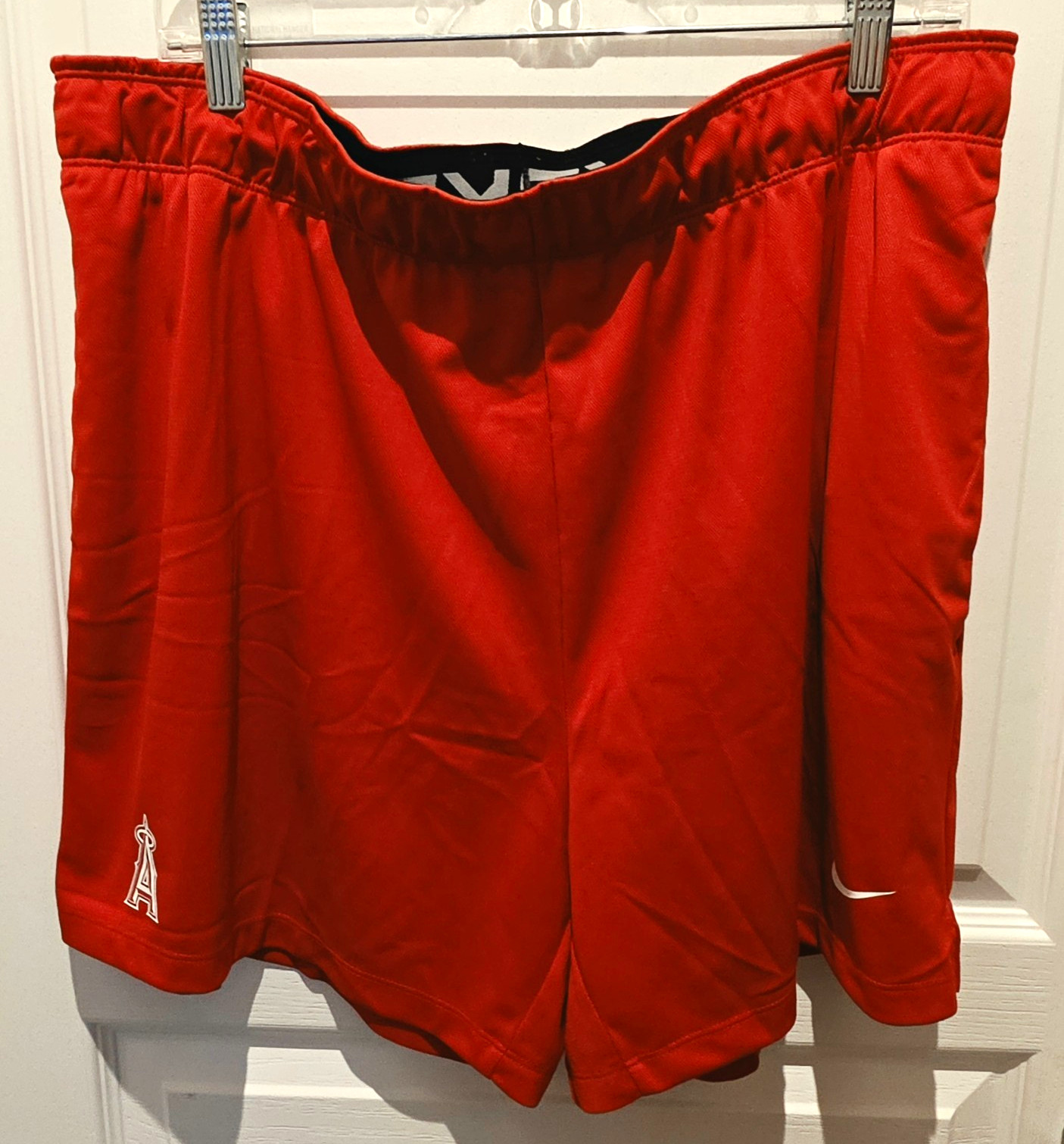 Nike Dri-FIT Red Los Angeles Angels MLB Women’s Athletic Shorts XL 7″