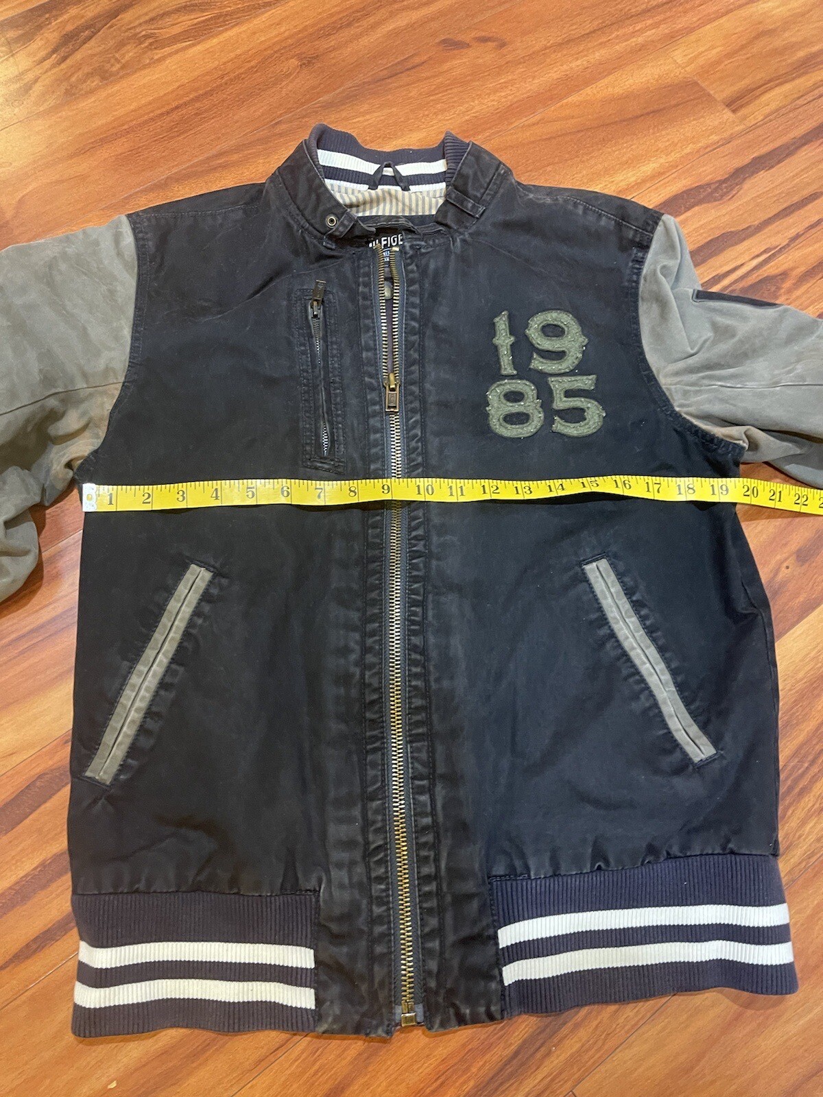 Tommy Hilfiger Vintage Denim Superior New York 1985 Jacket. Size Medium