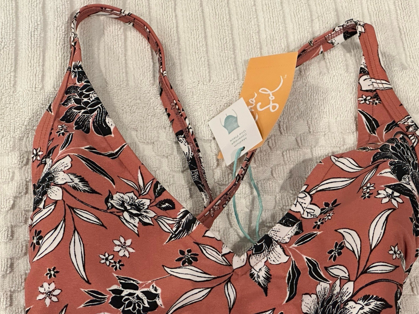 One Piece Womens 0-2-X-Small Floral Print Swimsuit by Kona Sol-NEW WITH TAGS!