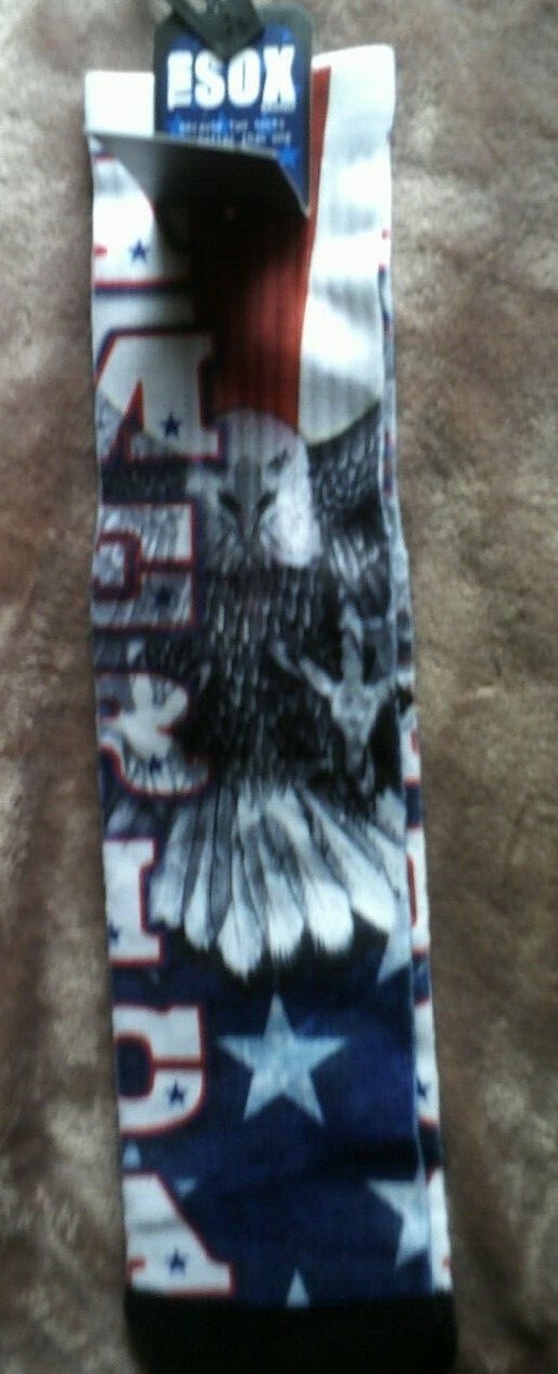 TWO SOX MEN SOCKS EAGLE & STARS 2 PAIR LOT RED/WHITE/BLUE SZE 10-13 NWT MSRP $16