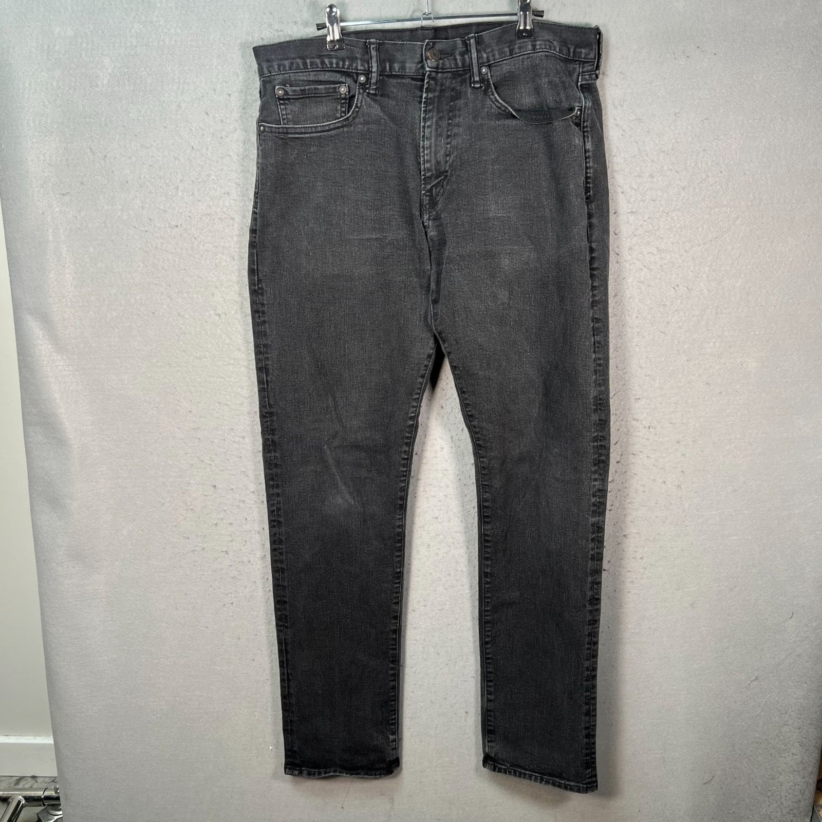 Gap Mens Size 34 x 34 Athletic Taper Jeans Gray Cotton Blend Denim