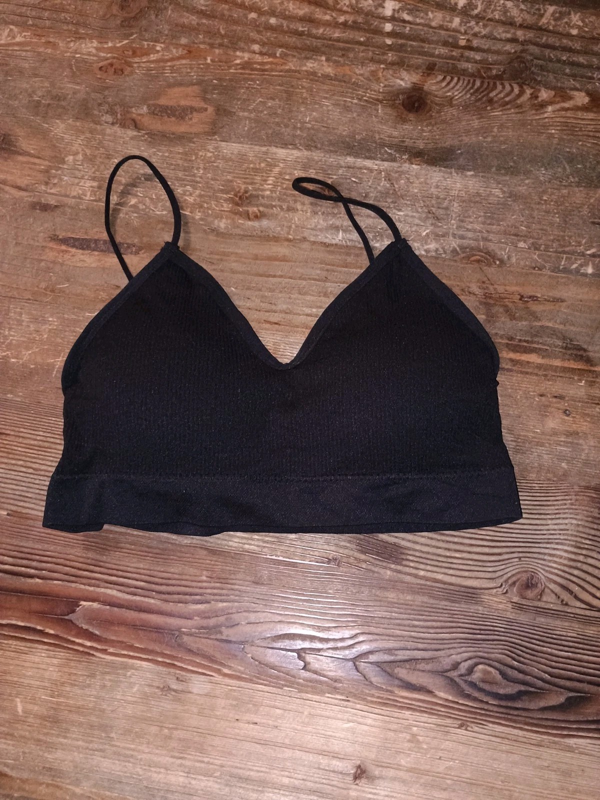 Women’s Wireless Bralette Black Adjustable Strap 92% Nylon 8% Spandex