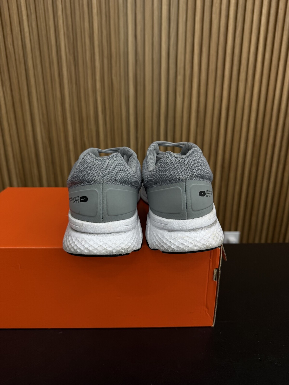 Nike Run Swift 2 Particle Grey Black White Size 13, PREOWNED-R