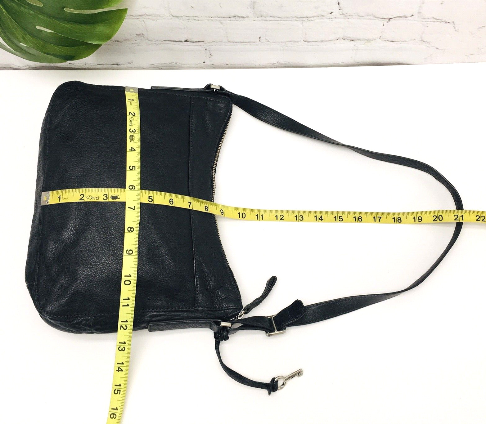 Fossil Shoulder Bag Purse Black Pebble Leather Push Lock Pockets Zip Key