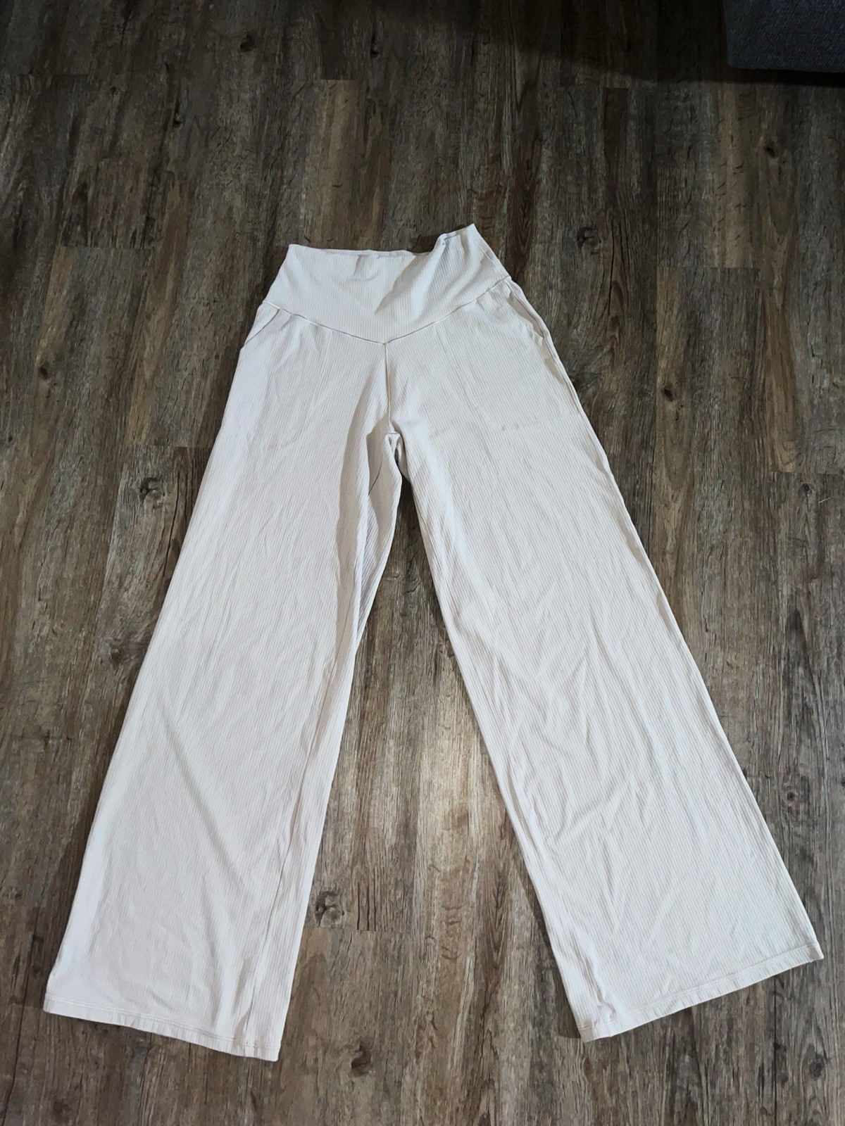 OFFLINE by Aerie White Wide-Leg Pull-On Stretch Yoga Pants Women’s M