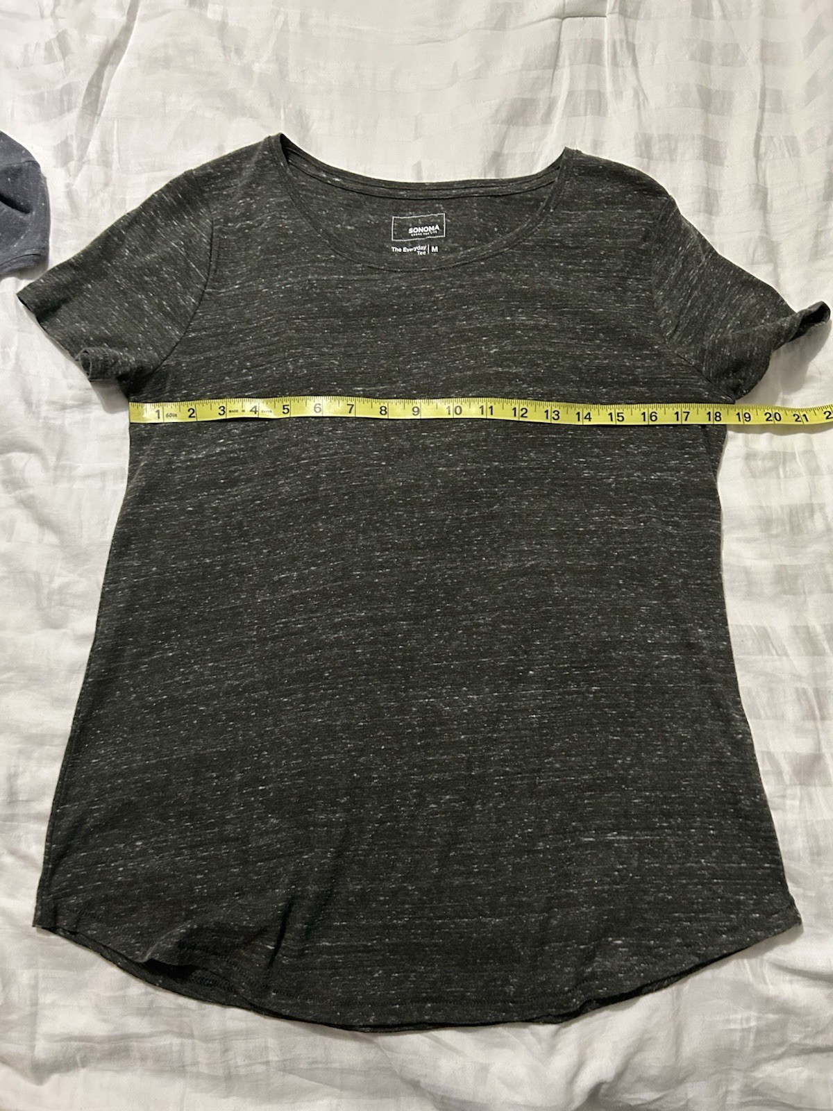 Sonoma Women’s T-shirt Lot Of 4 Size Medium Gray Olive Coral GUC