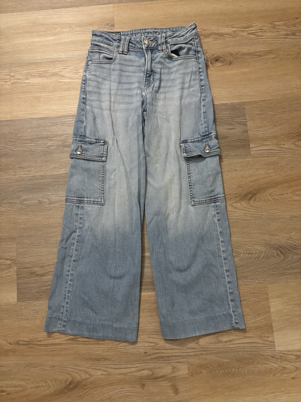 American Eagle Outfitters Wide-Leg Cargo Jeans Light Blue Denim Button Zip Women
