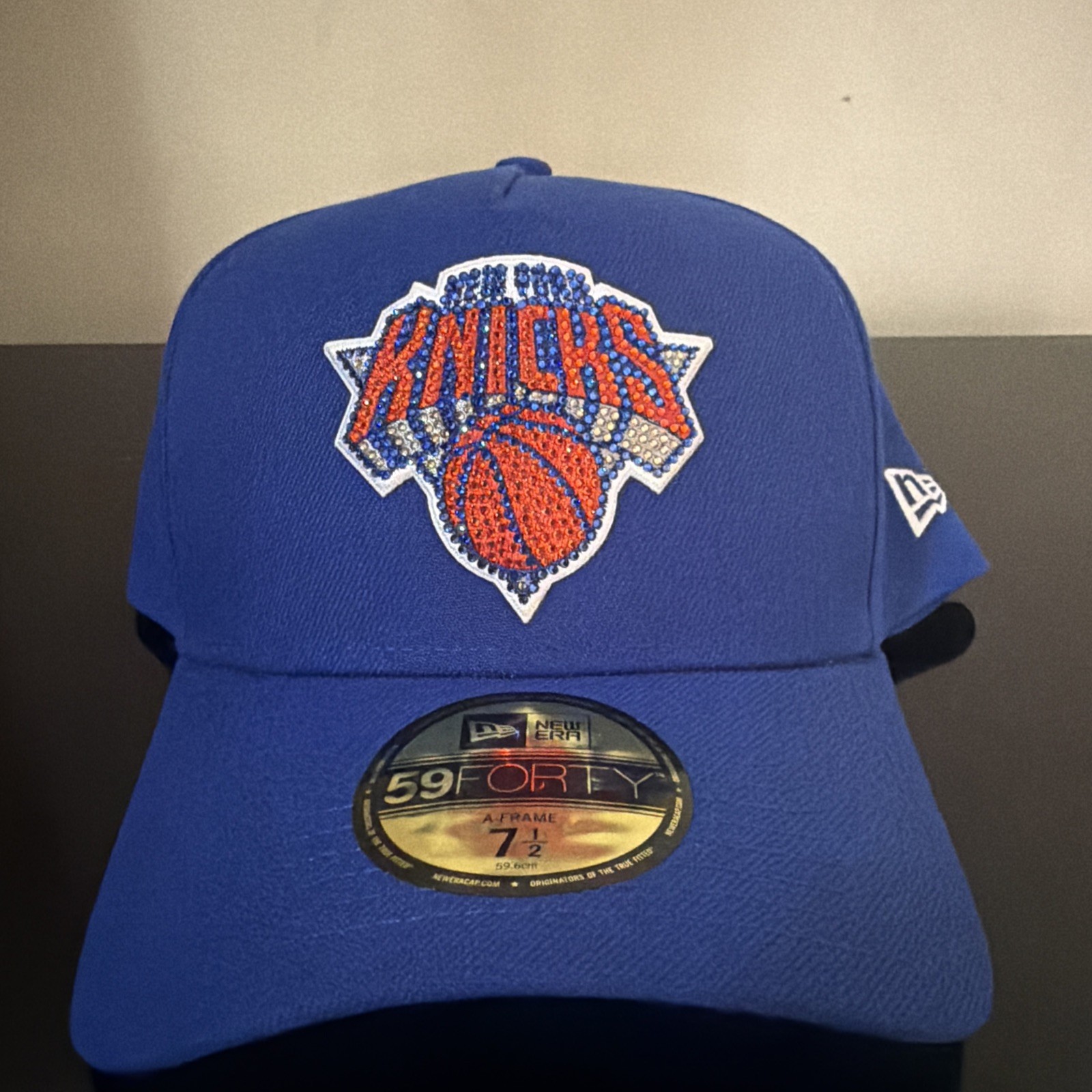 New Era NBA26 Draft New York Knicks Rhinestones Men’s Fitted Hat Blue 100% Auth