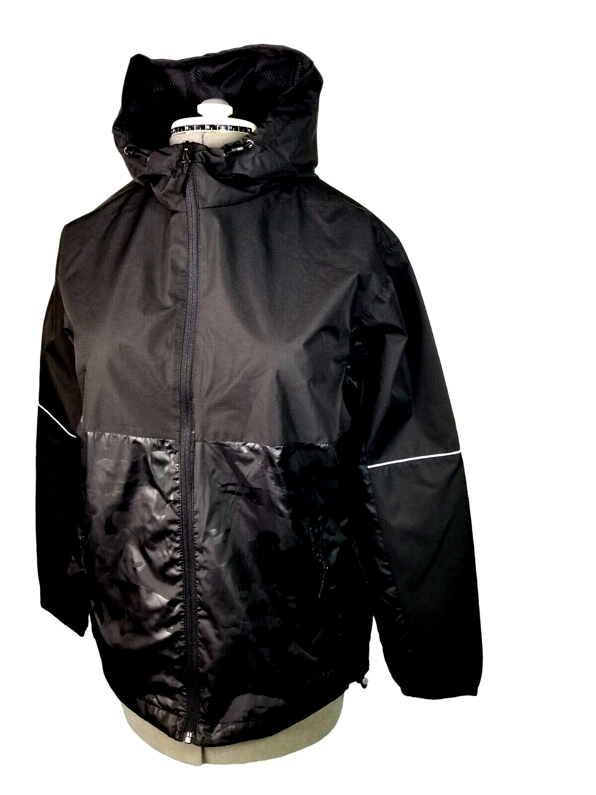 Mountain Club Black Gray Men’s Jacket Size L PIT TO PIT 24 IN