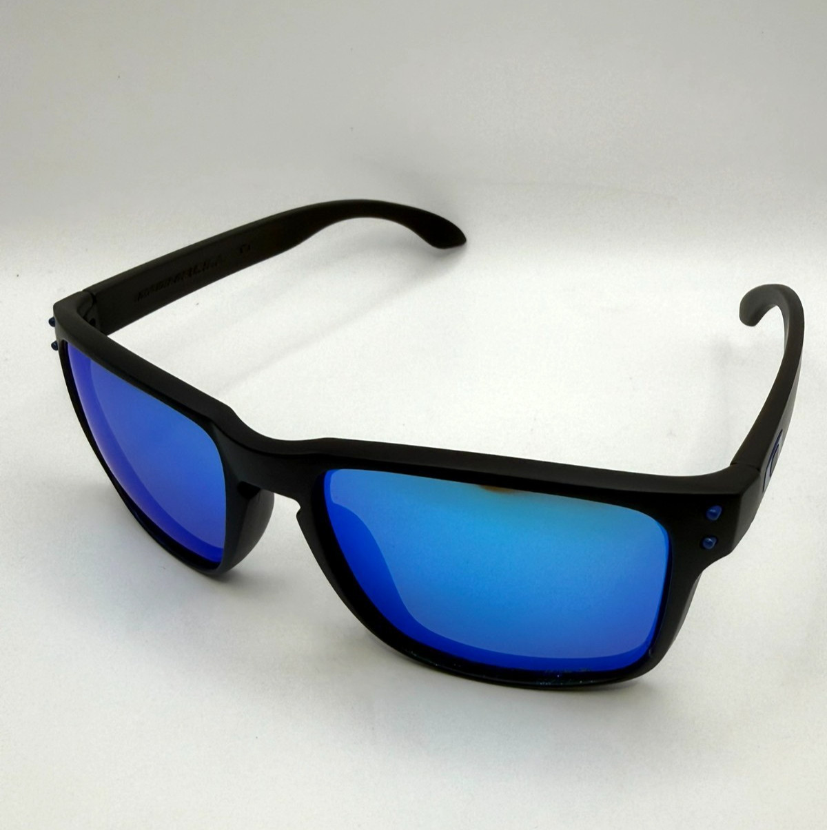 Oakley Holbrook OO9244 Matte Black Frame Polarized Sapphire Lens Sunglasses 56mm