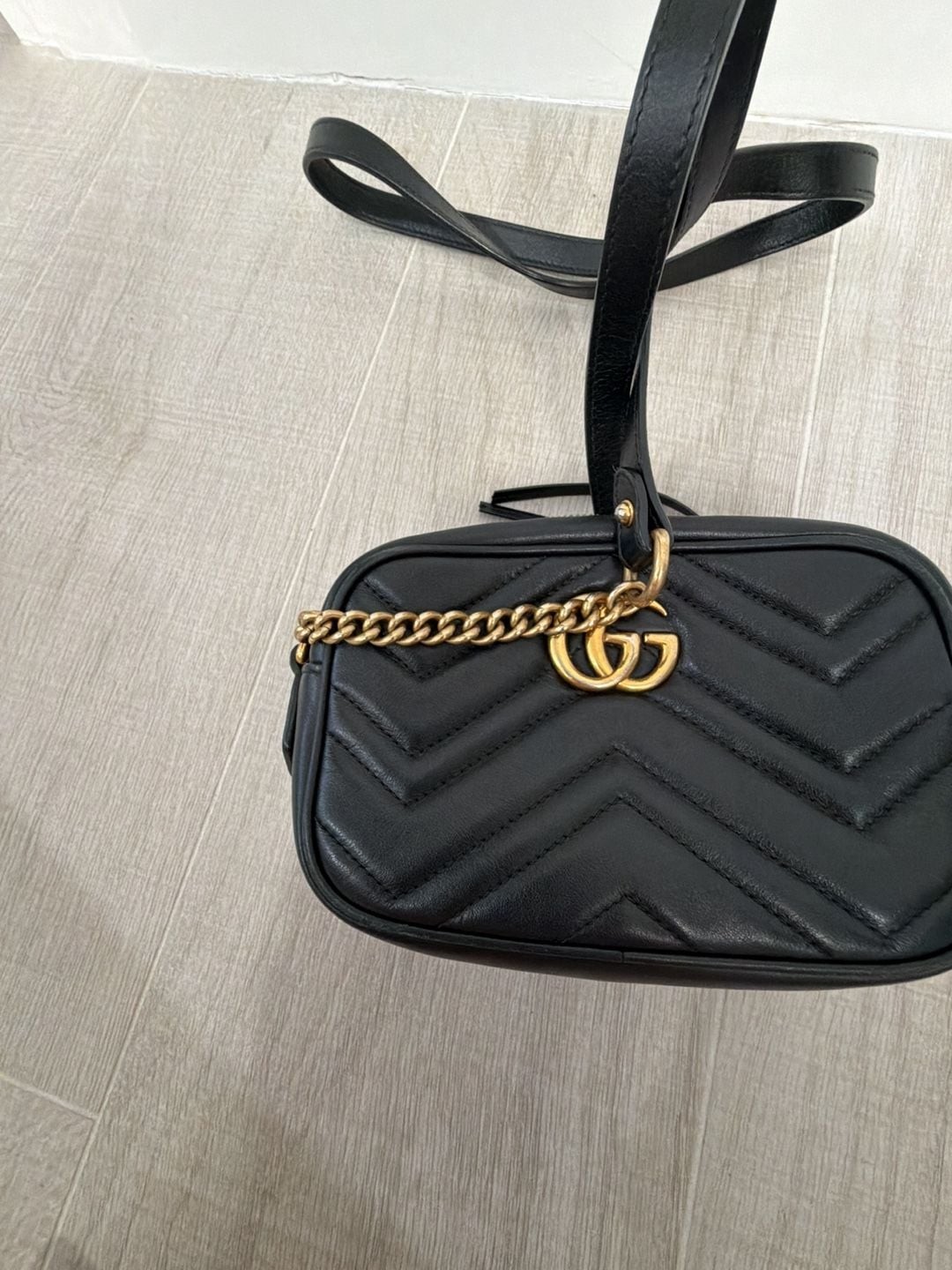 Gucci Pre-Owned 2016-2026 Small GG Marmont Matelasse Leather Crossbody Bag