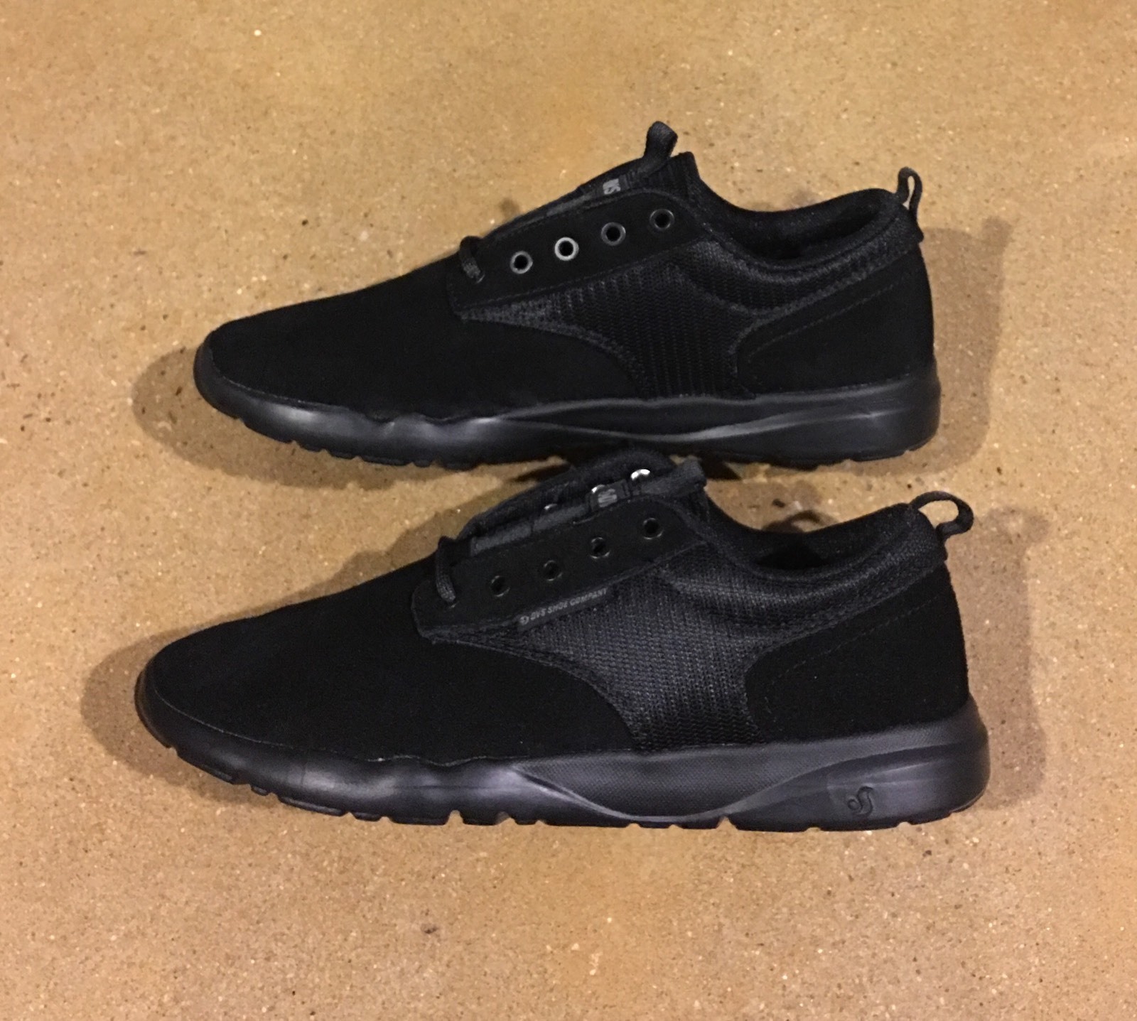 DVS Premier 2.0 Size 7 Lightweight Skate Running Shoes Sneakers Vaporcell