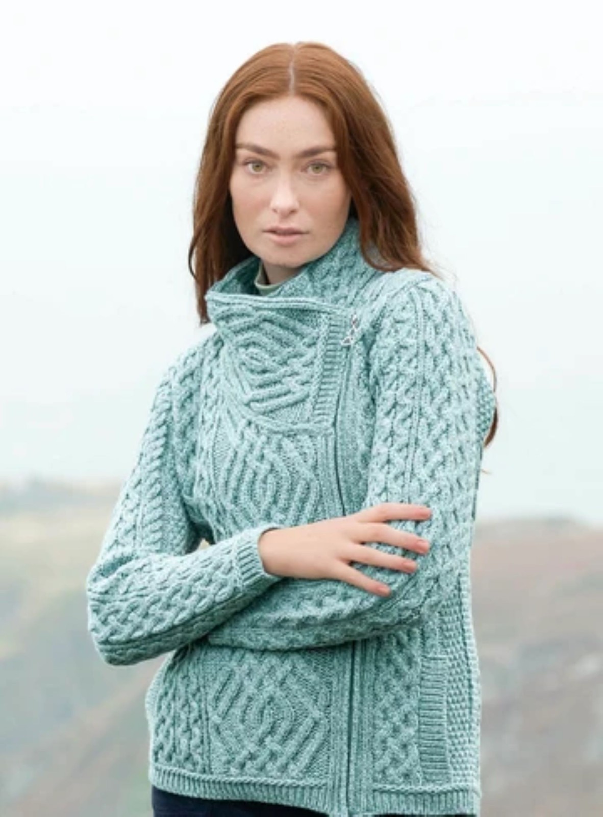 ARAN Crafts Irish Merino Wool Side Zip Cable Knit Cardigan Sweater Size MEDIUM