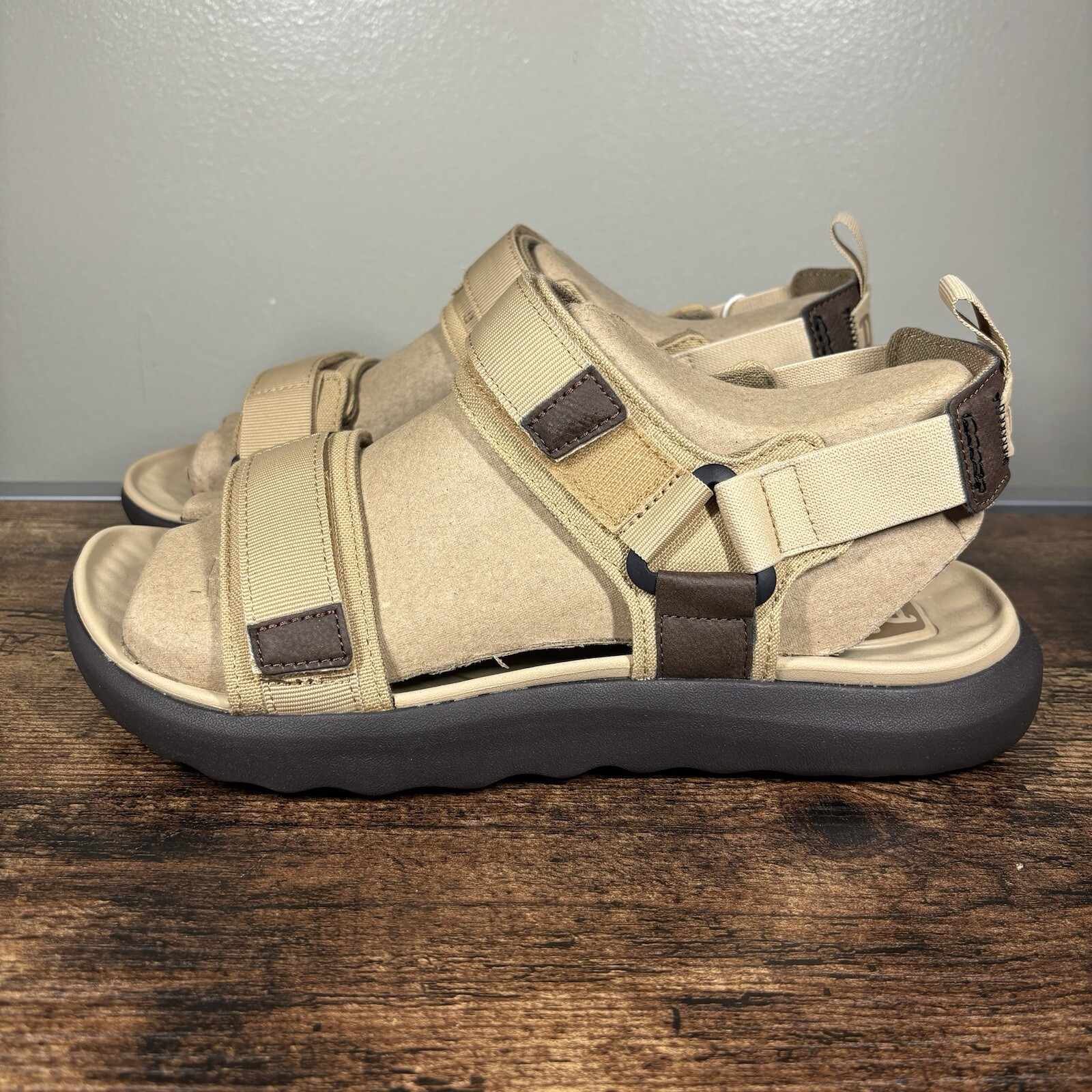 Hey Dude Carson Sandal Sport Mode Tan Brown Men’s Size 10 New