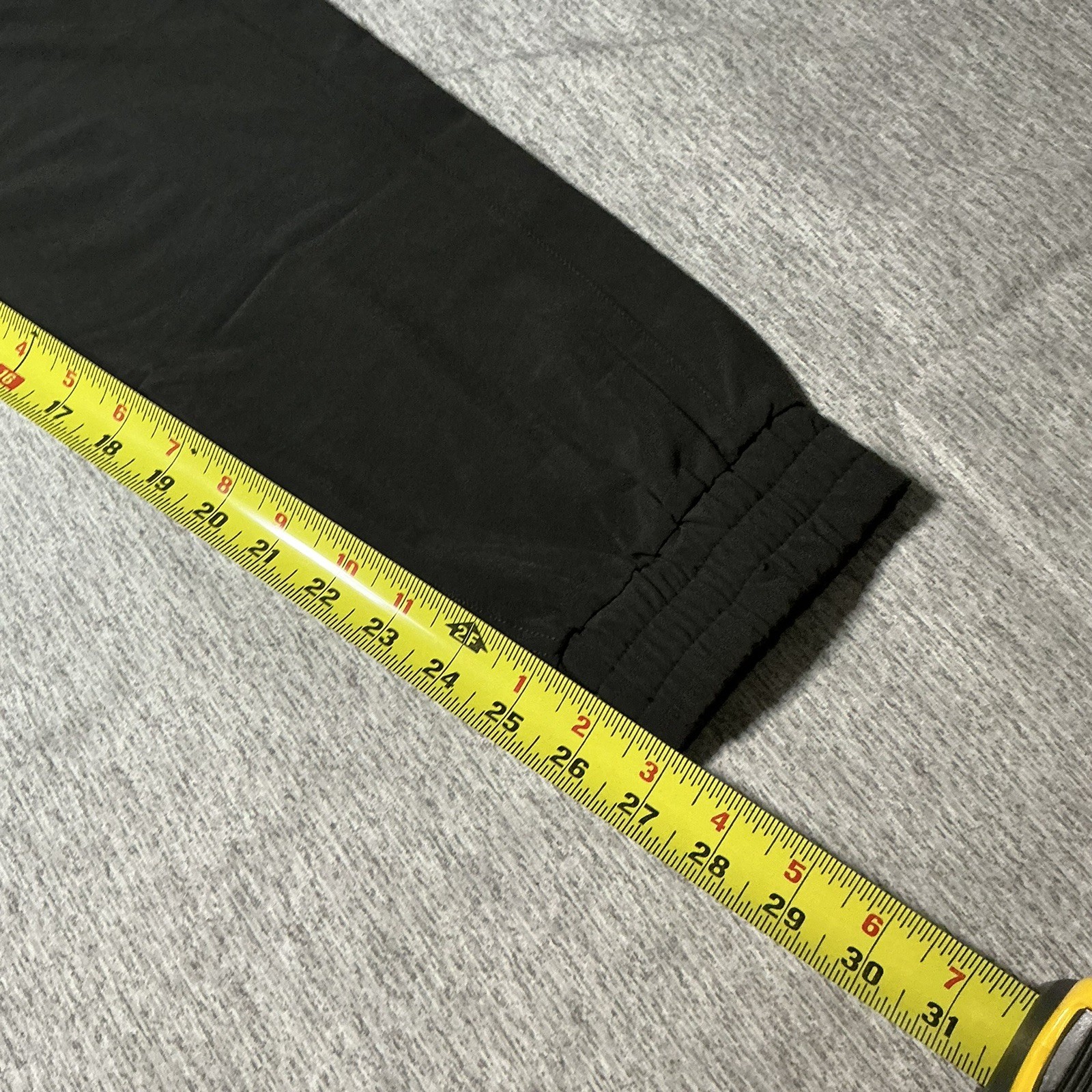 NWT 32 Degrees Women’s Tech Cargo Jogger Black Sweatpants Size S