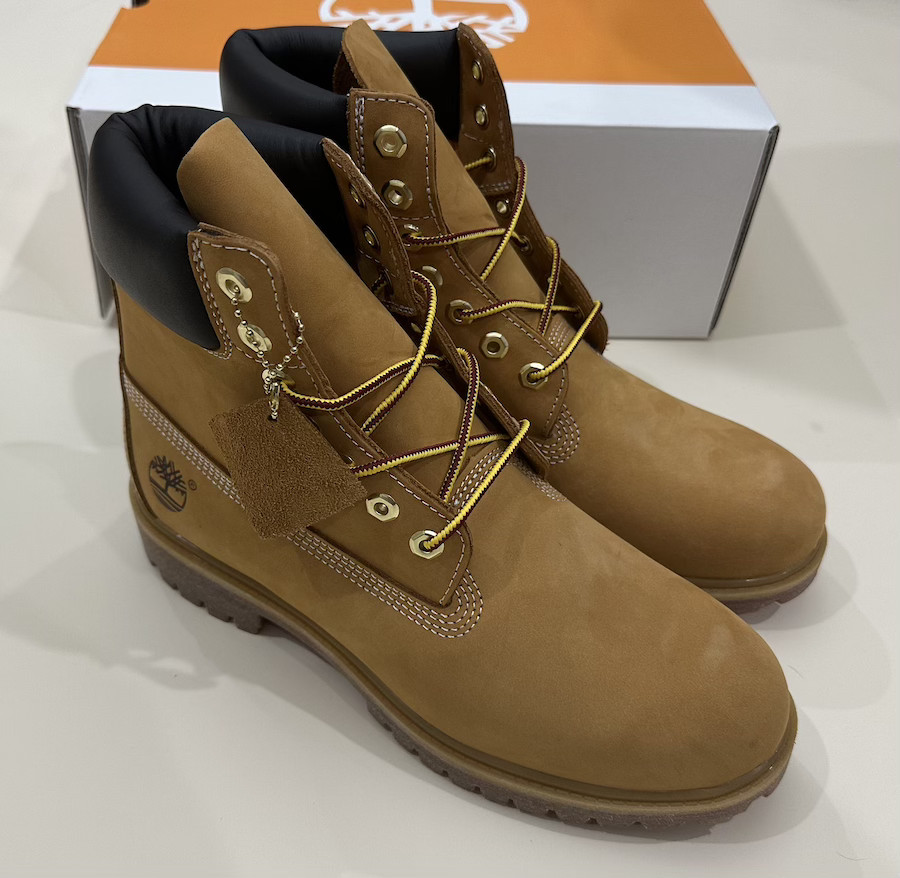 Timberland Men’s Premium Waterproof Wheat Boots Size 8-12 TB010061713