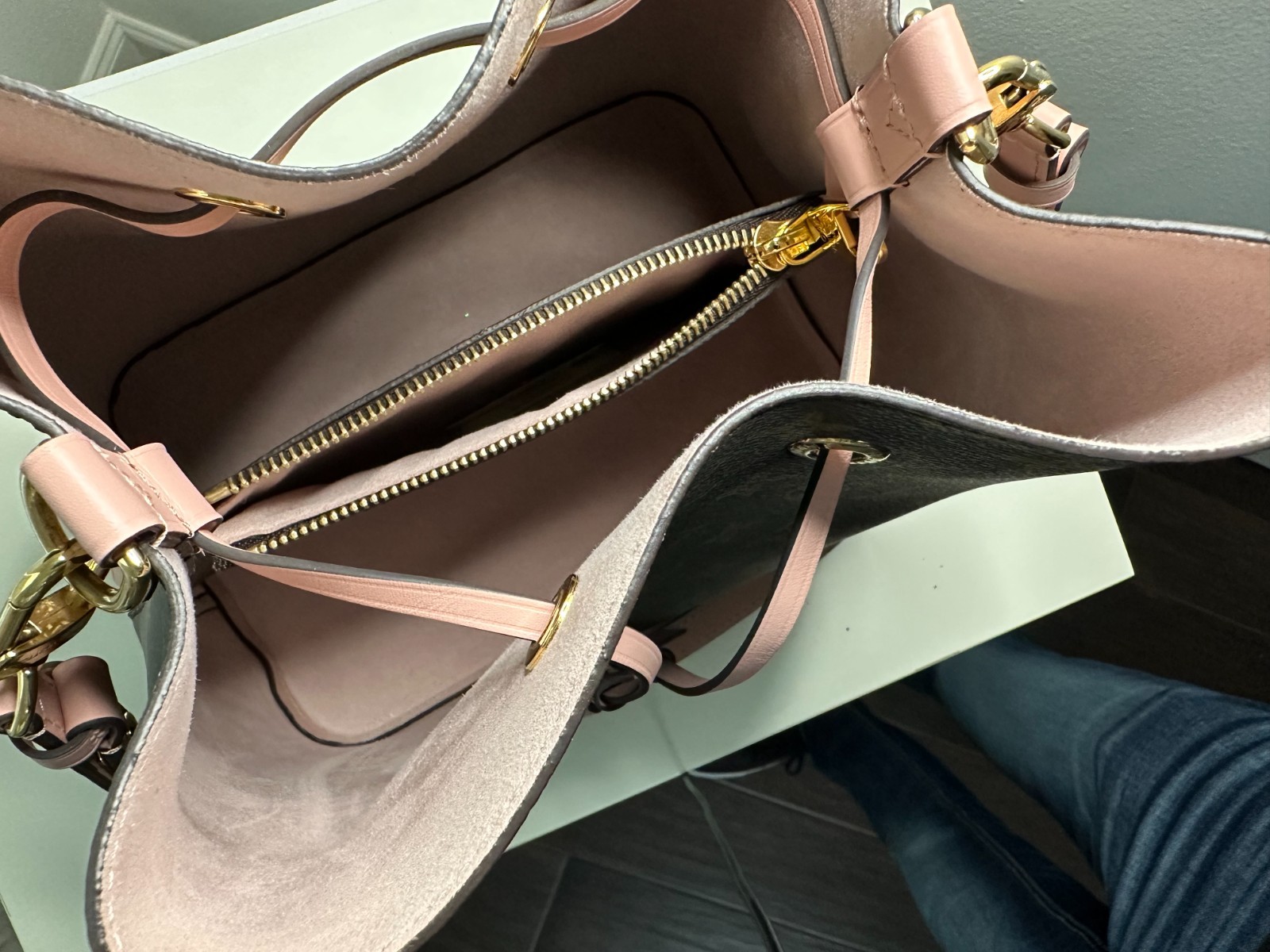 Monogram Neonoe MM – Pink – Monogram Canvas – PINK Bucket Bag