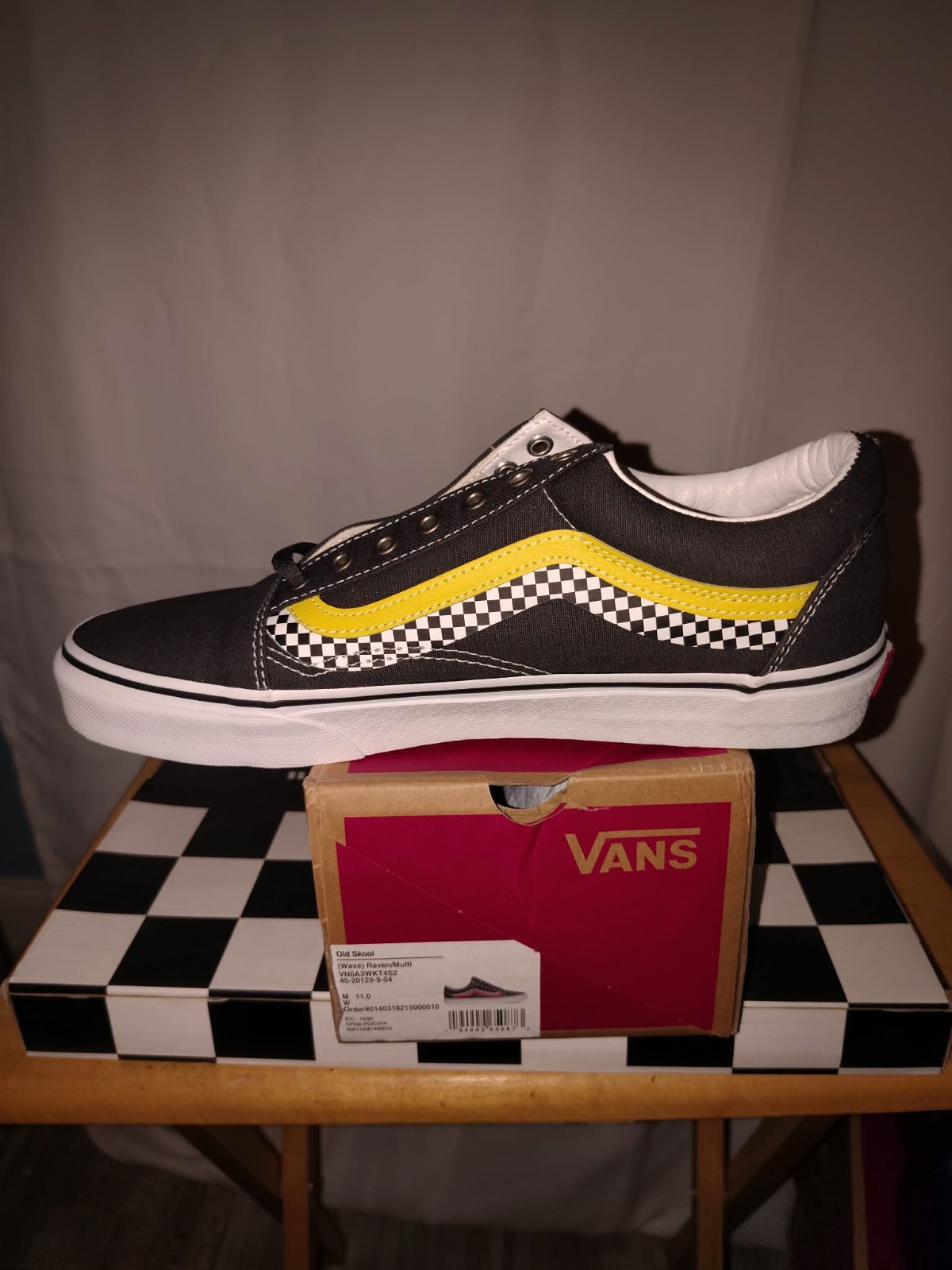 Men’s Vans Old Skool Raven/Multi Size 11 BRAND NEW IN BOX